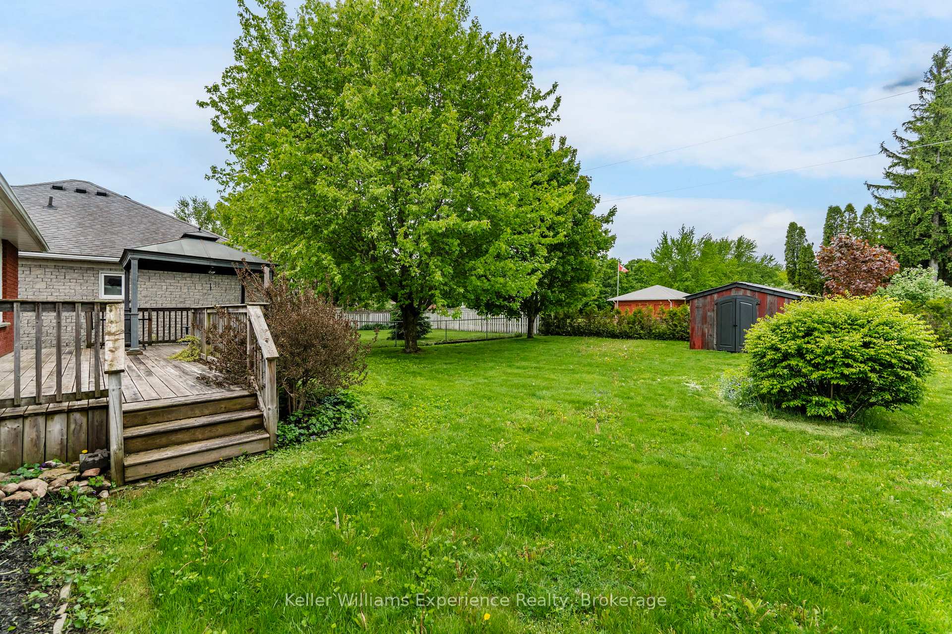 Photo 40 of 18 Archer Crescent, Springwater, Elmvale — HOMEH