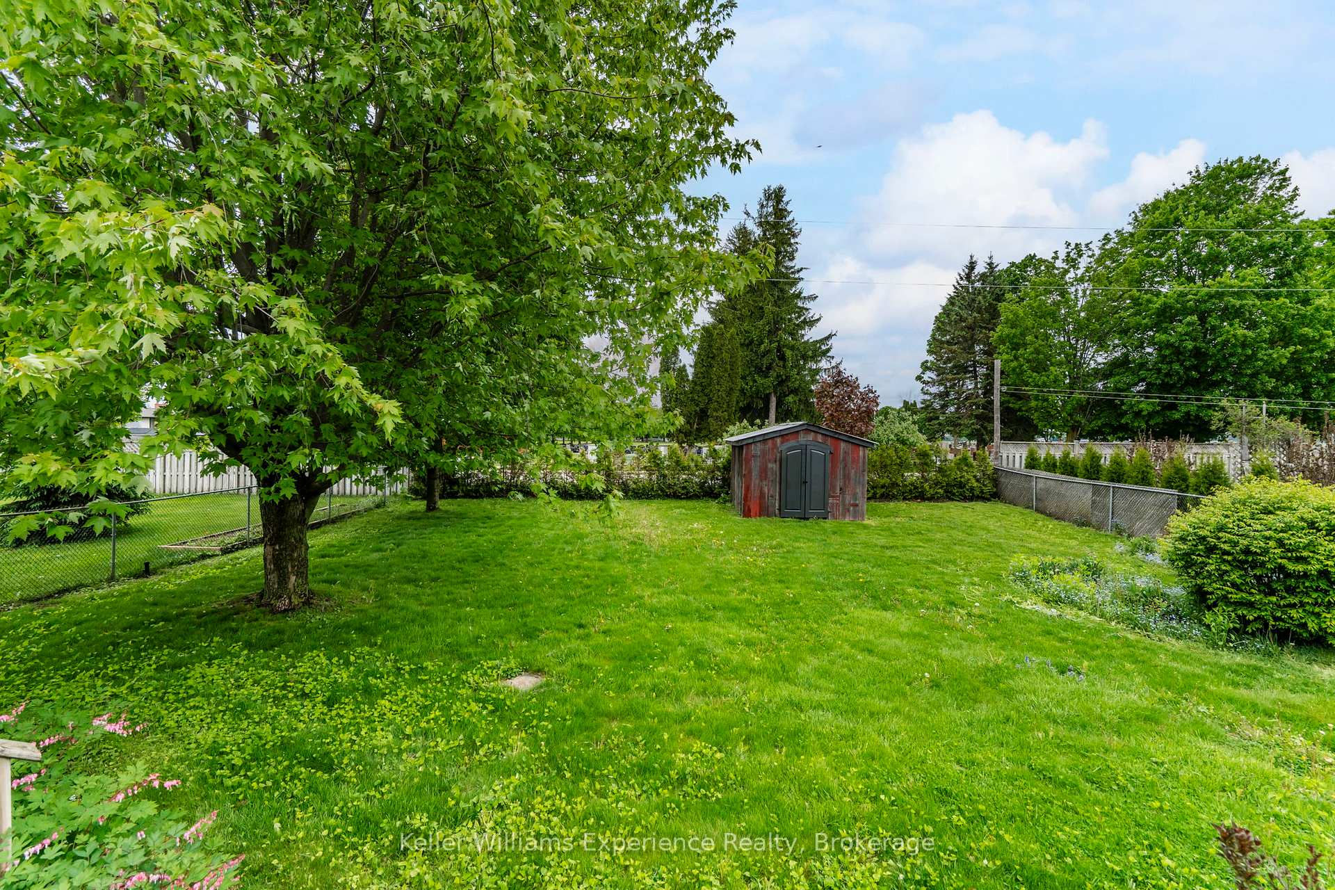 Photo 41 of 18 Archer Crescent, Springwater, Elmvale — HOMEH