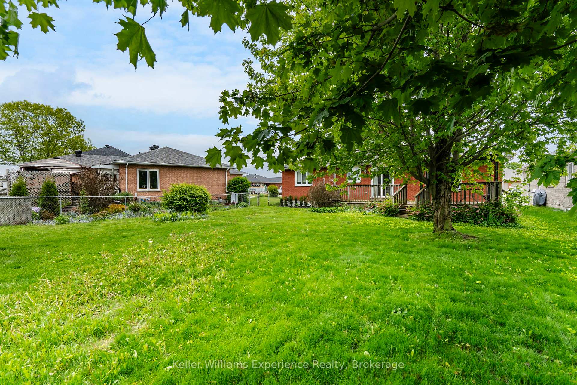Photo 42 of 18 Archer Crescent, Springwater, Elmvale — HOMEH