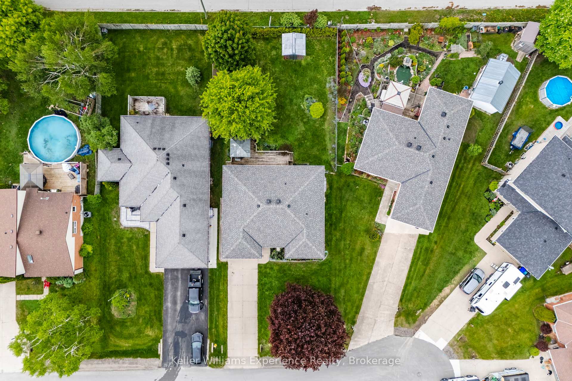 Photo 46 of 18 Archer Crescent, Springwater, Elmvale — HOMEH