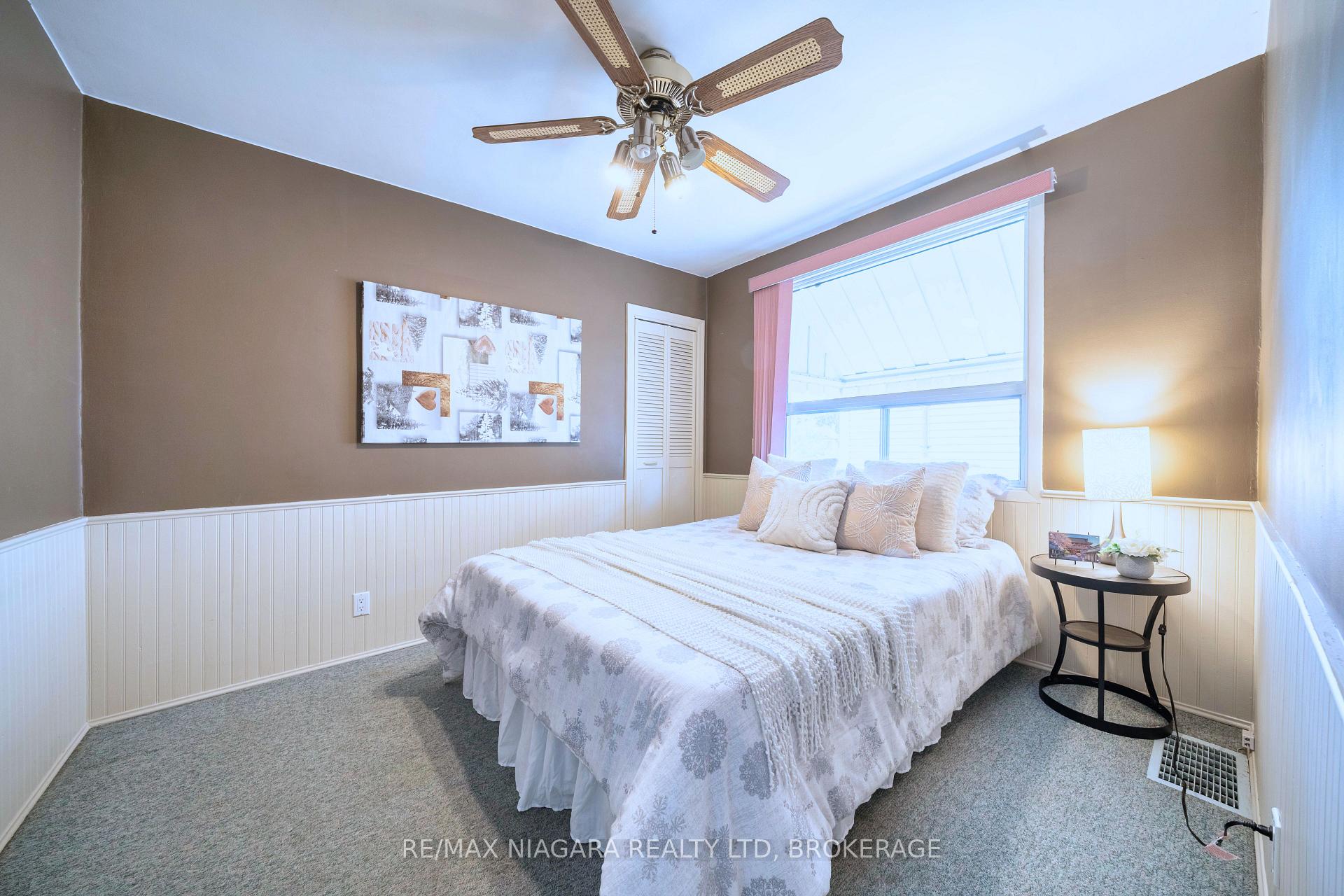 Photo 9 of 28 Bridge Street, St. Catharines, Grapeview — HOMEH