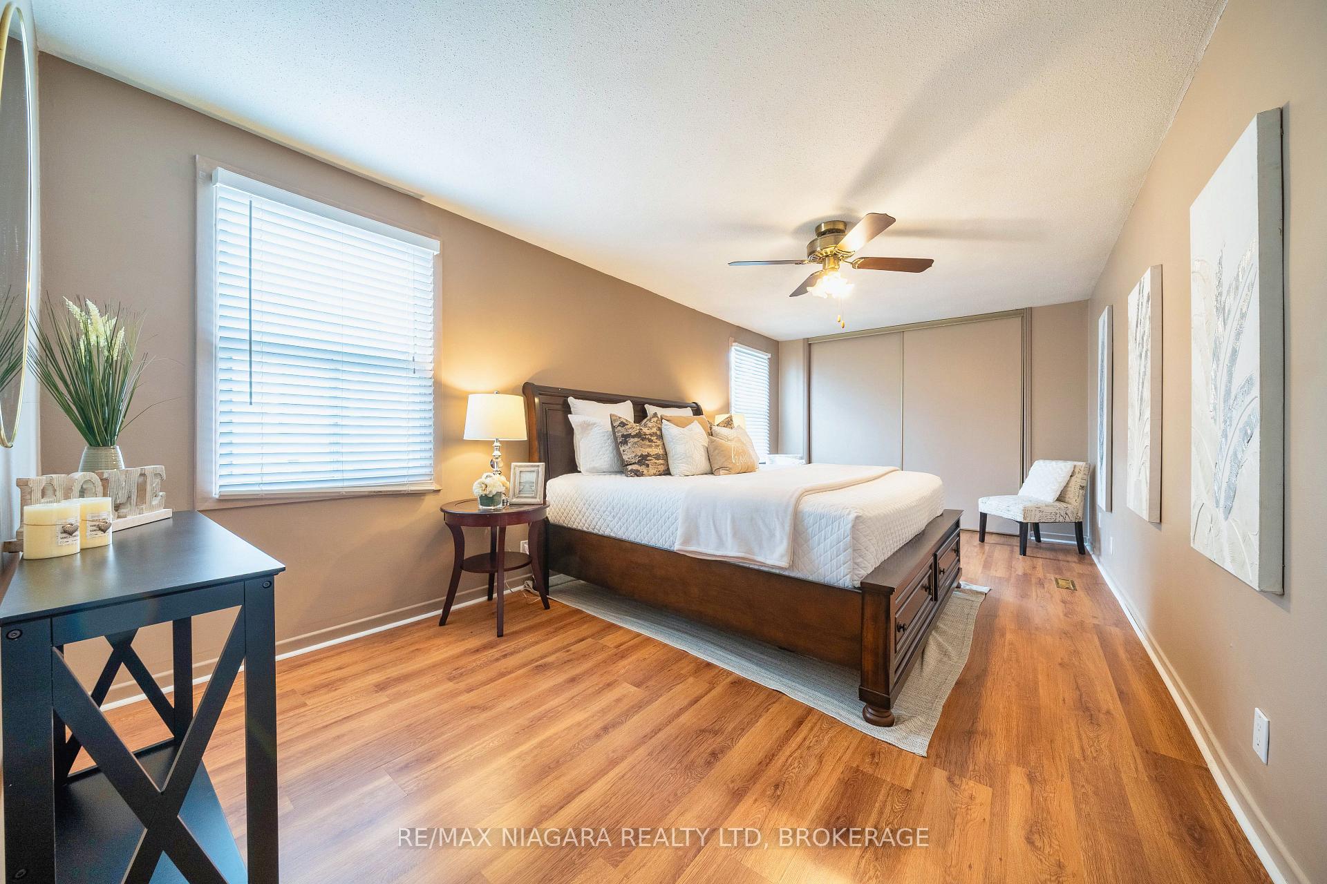 Photo 11 of 28 Bridge Street, St. Catharines, Grapeview — HOMEH