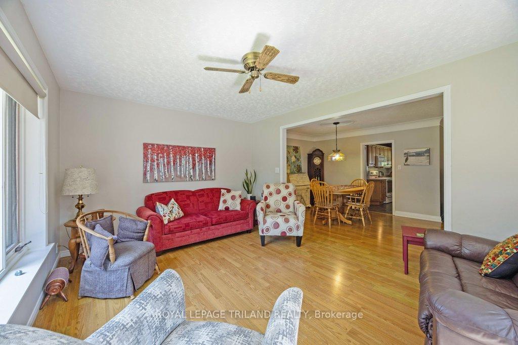Photo 16 of 236 Sunset Drive, St. Thomas — HOMEH