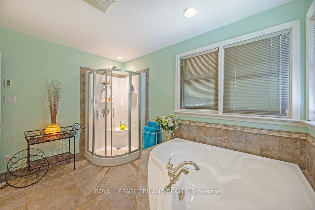 Photo 24 of 236 Sunset Drive, St. Thomas — HOMEH