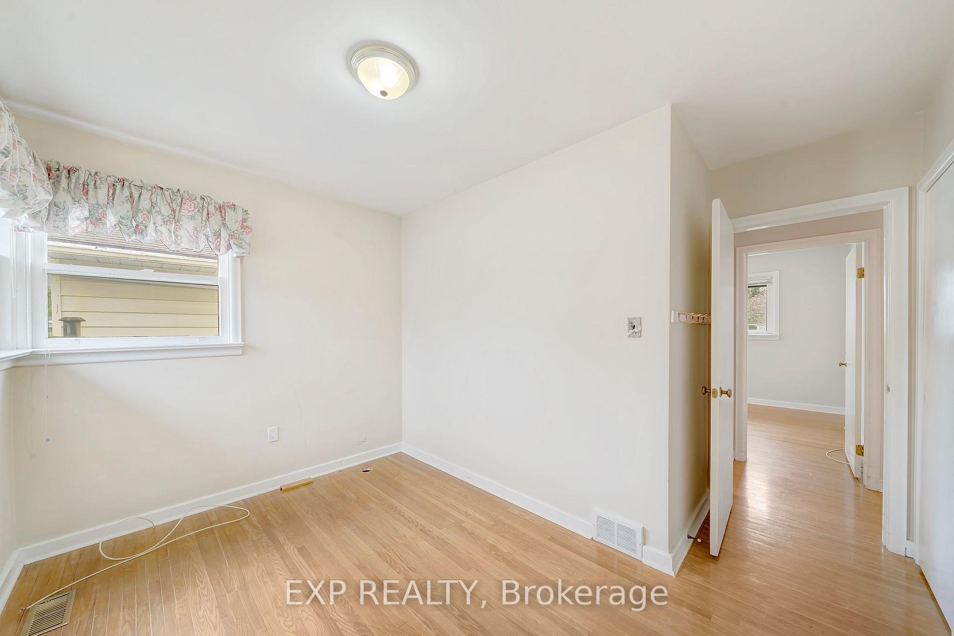 Photo 19 of 62 Forster Street, St. Catharines, Vine/Linwell — HOMEH
