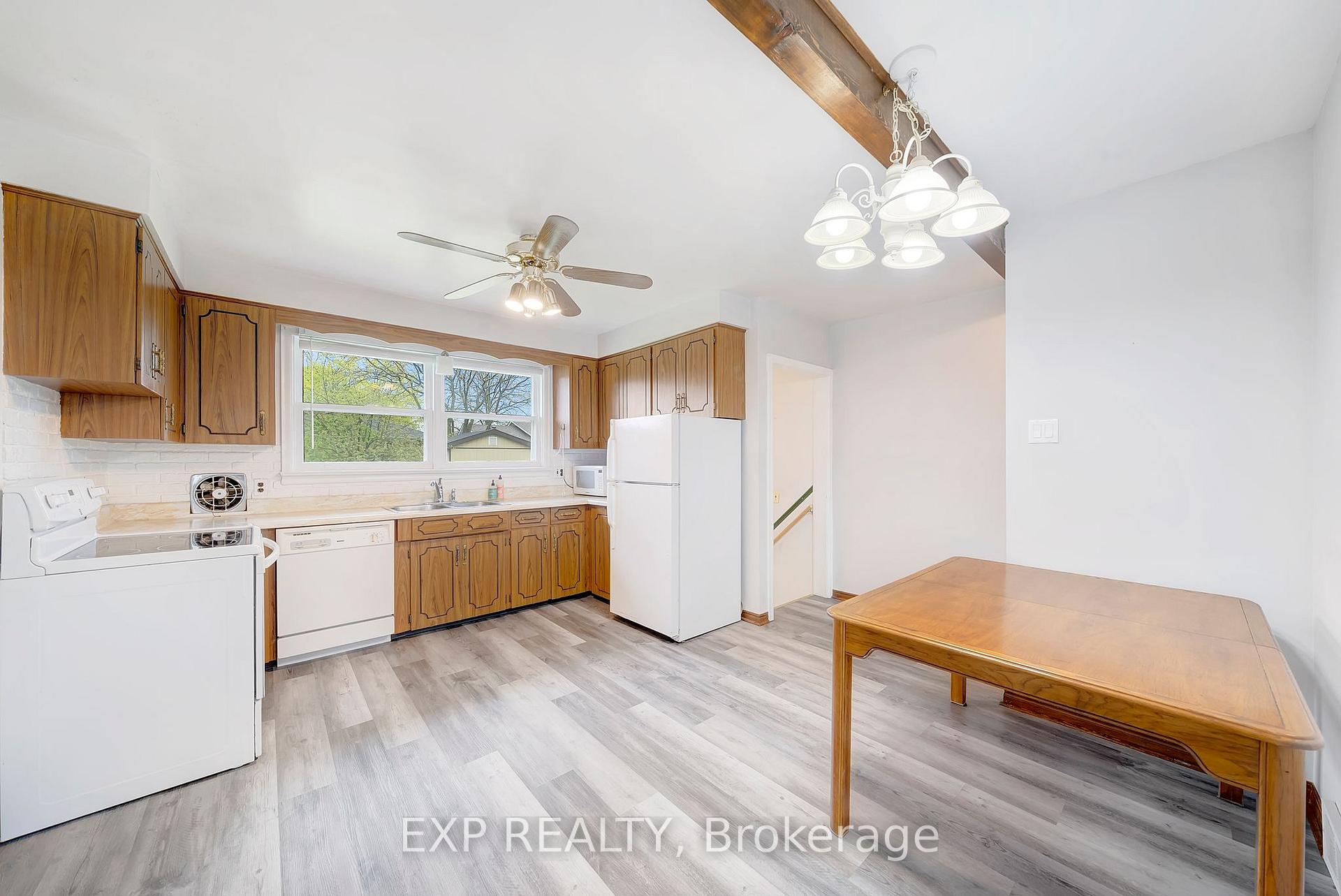 Photo 21 of 62 Forster Street, St. Catharines, Vine/Linwell — HOMEH