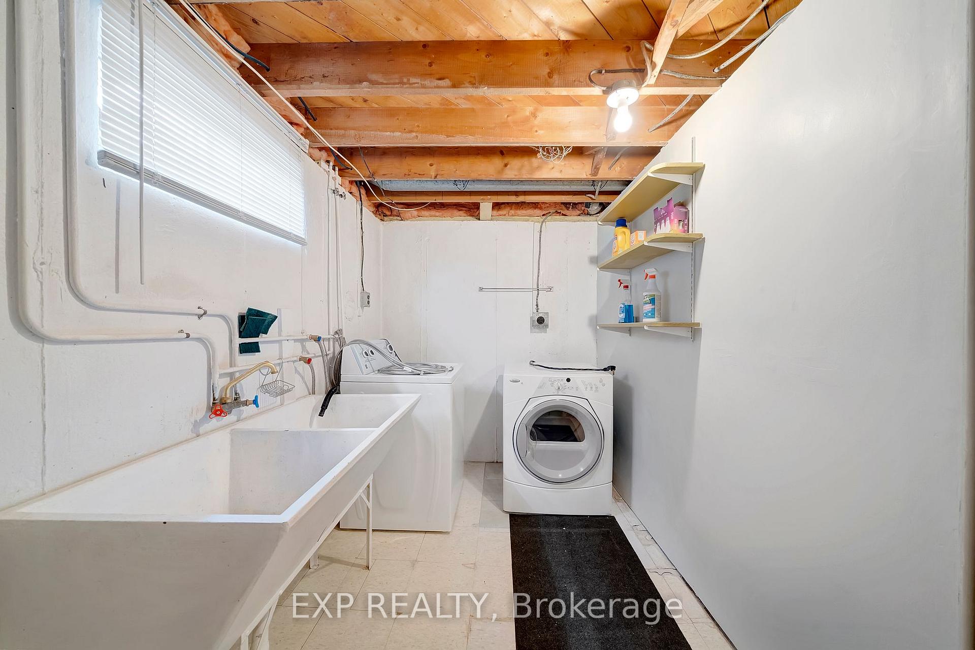Photo 32 of 62 Forster Street, St. Catharines, Vine/Linwell — HOMEH