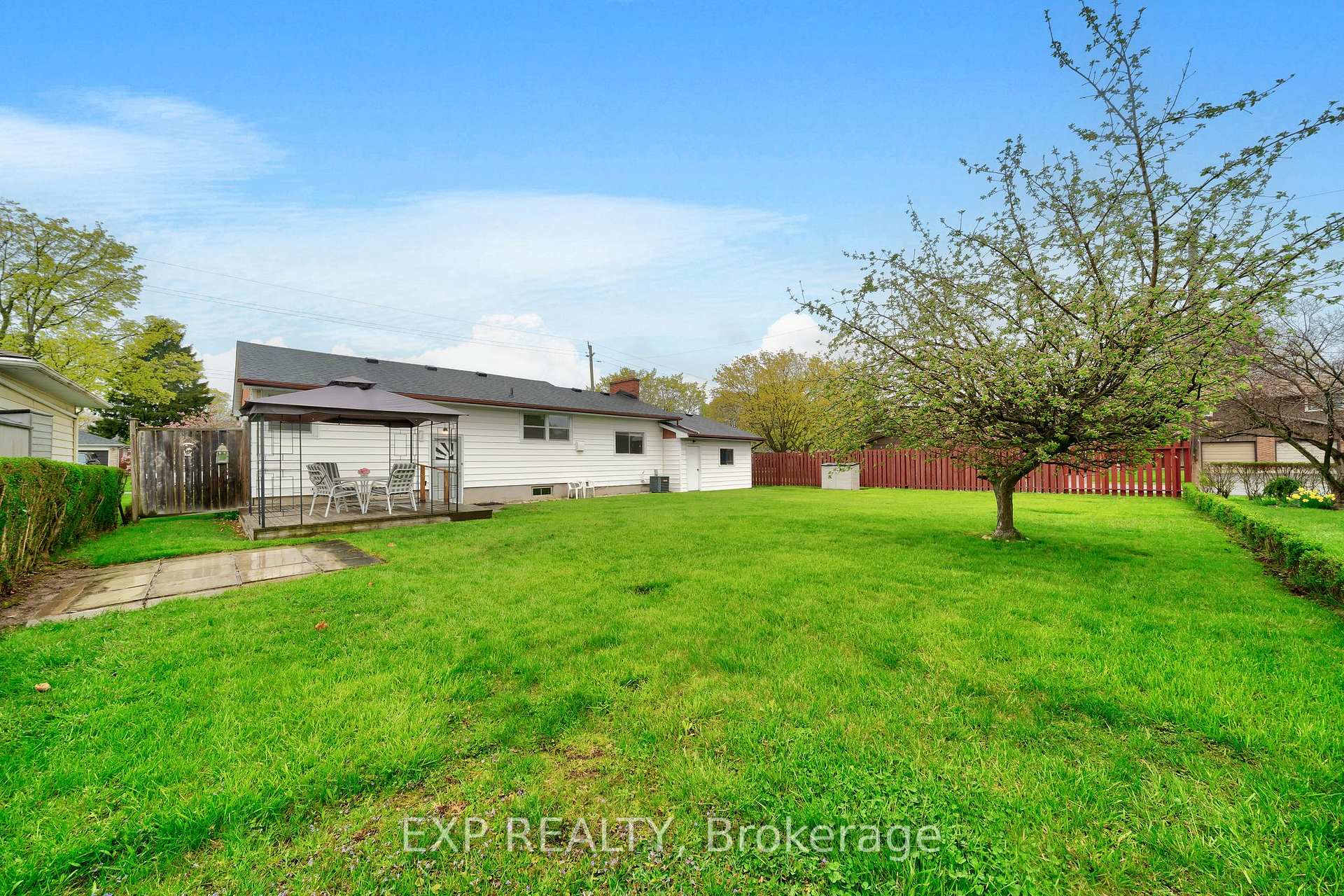 Photo 34 of 62 Forster Street, St. Catharines, Vine/Linwell — HOMEH