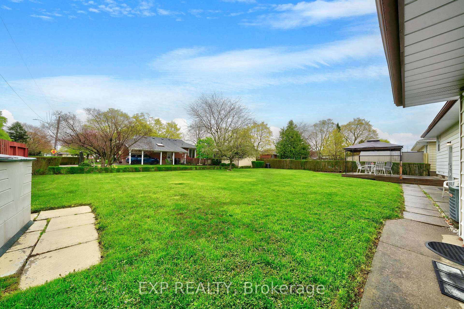 Photo 37 of 62 Forster Street, St. Catharines, Vine/Linwell — HOMEH