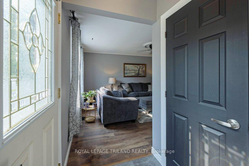Photo 5 of 174 Fairview Avenue, St. Thomas — HOMEH
