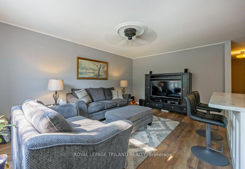 Photo 6 of 174 Fairview Avenue, St. Thomas — HOMEH