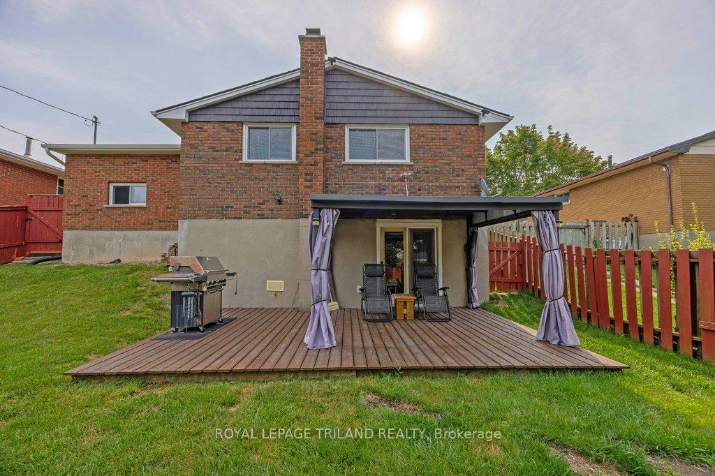 Photo 37 of 174 Fairview Avenue, St. Thomas — HOMEH