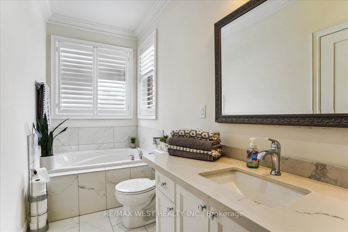 Photo 15 of 74 Rugman Crescent, Springwater, Centre Vespra — HOMEH