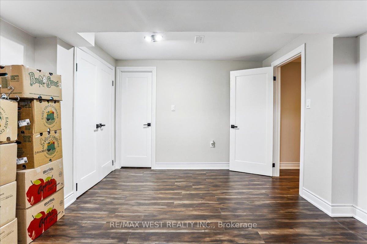 Photo 19 of 74 Rugman Crescent, Springwater, Centre Vespra — HOMEH