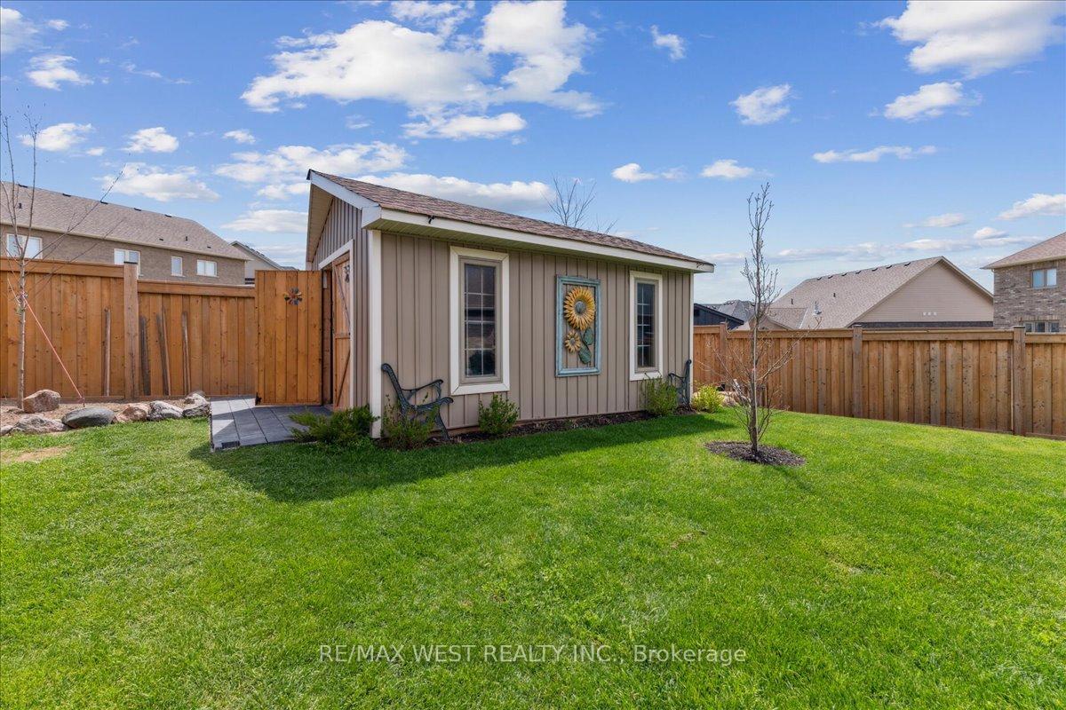 Photo 23 of 74 Rugman Crescent, Springwater, Centre Vespra — HOMEH