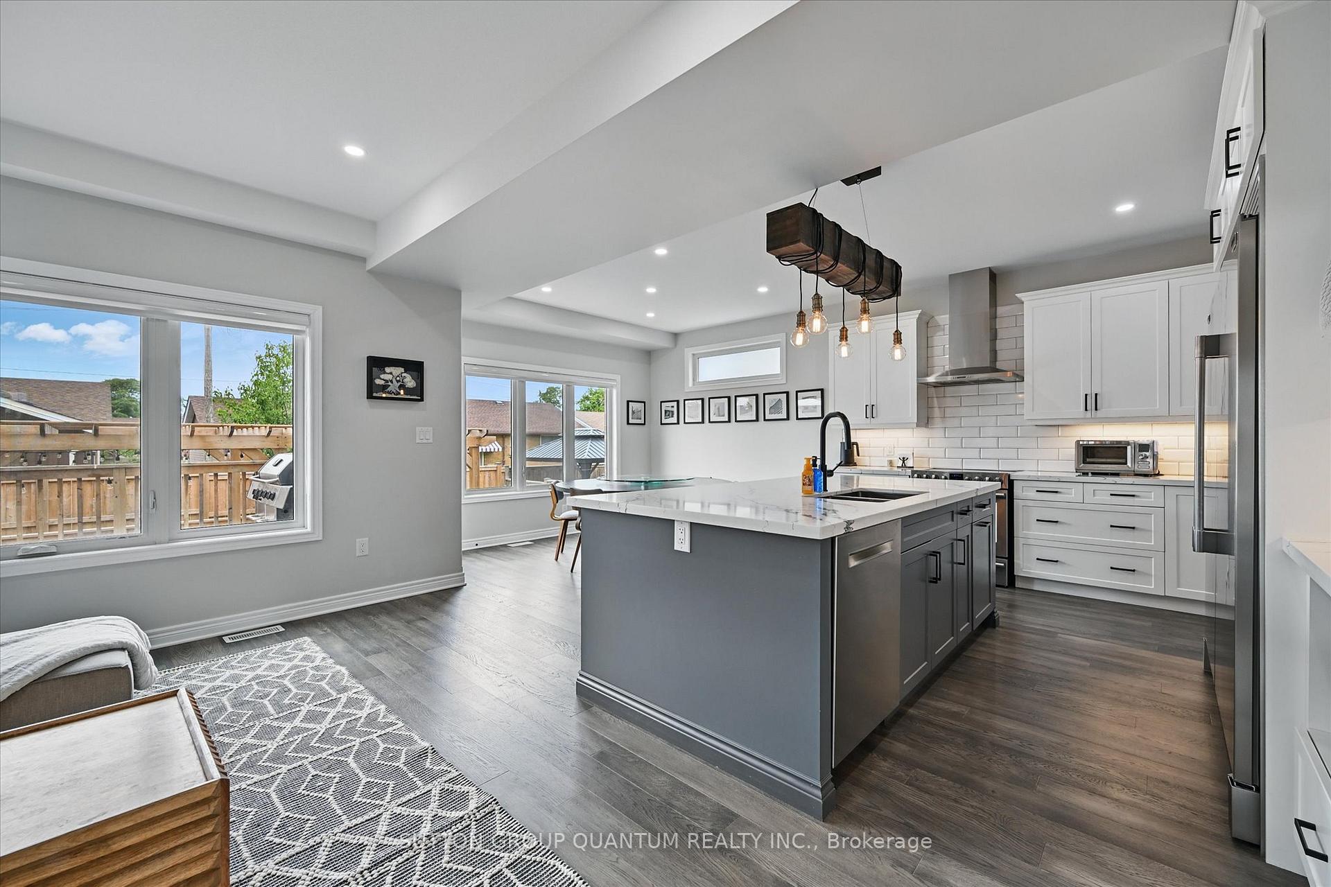 Photo 5 of 63 Berkshire Drive, St. Catharines, Carlton/Bunting — HOMEH