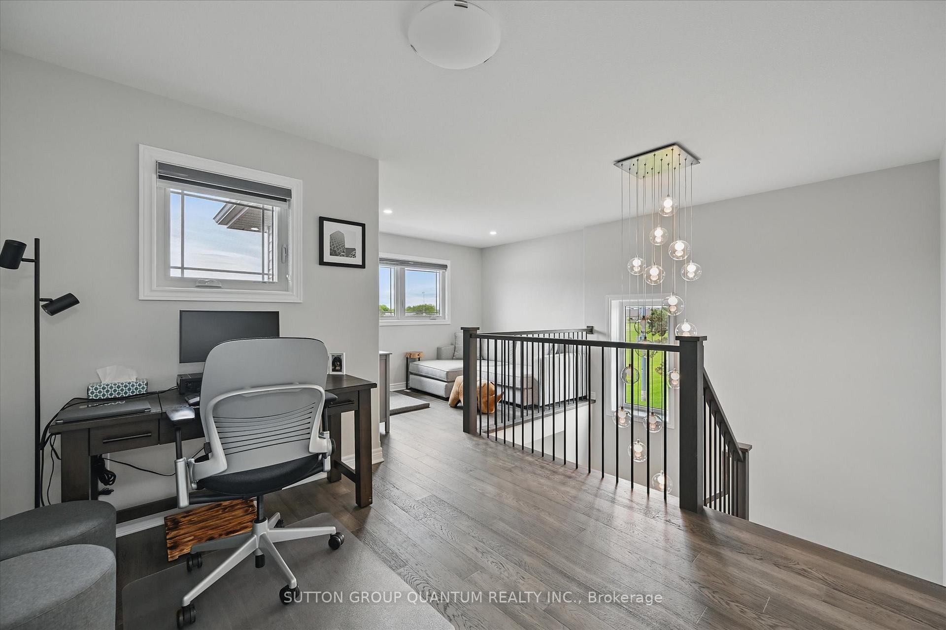 Photo 10 of 63 Berkshire Drive, St. Catharines, Carlton/Bunting — HOMEH