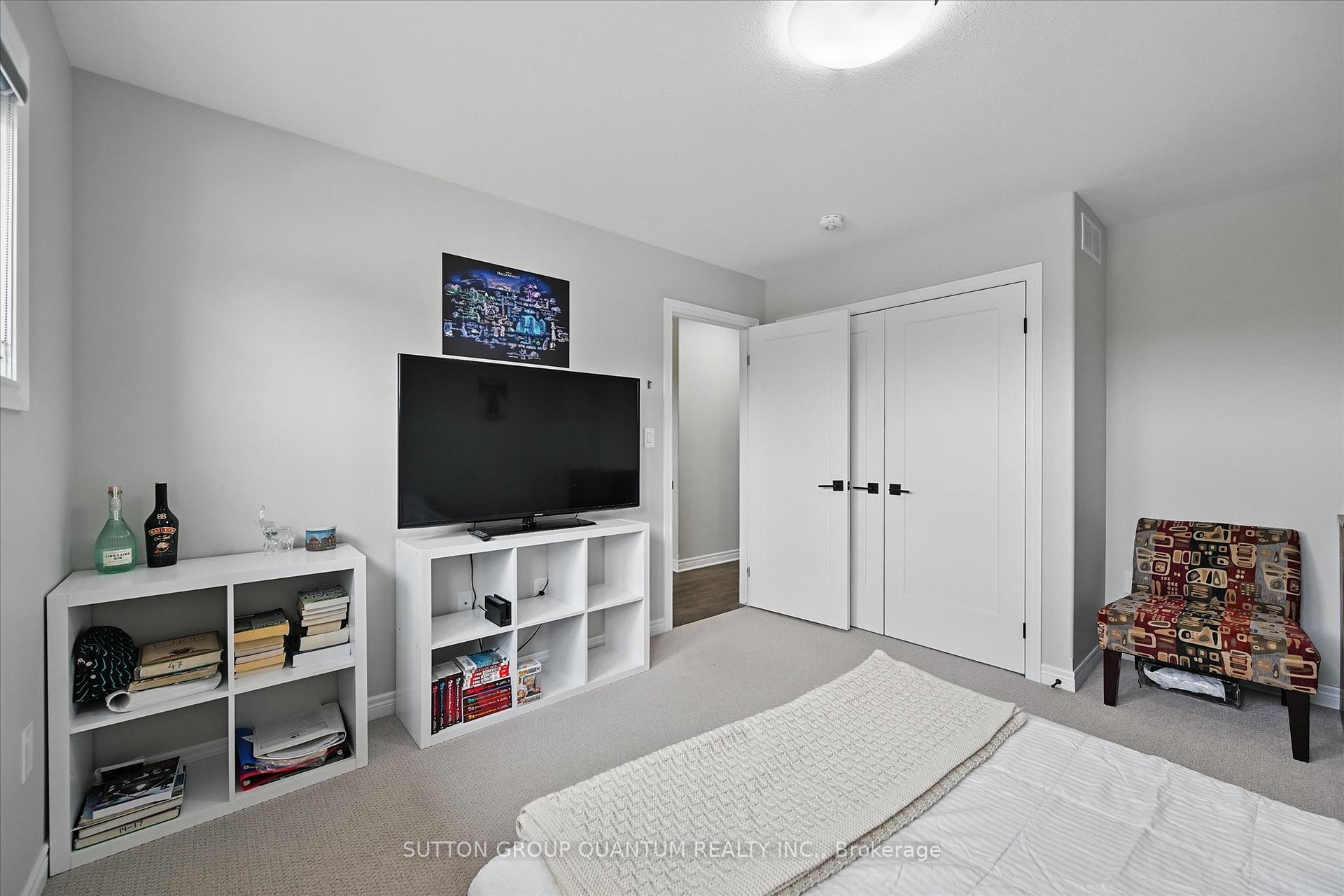 Photo 11 of 63 Berkshire Drive, St. Catharines, Carlton/Bunting — HOMEH