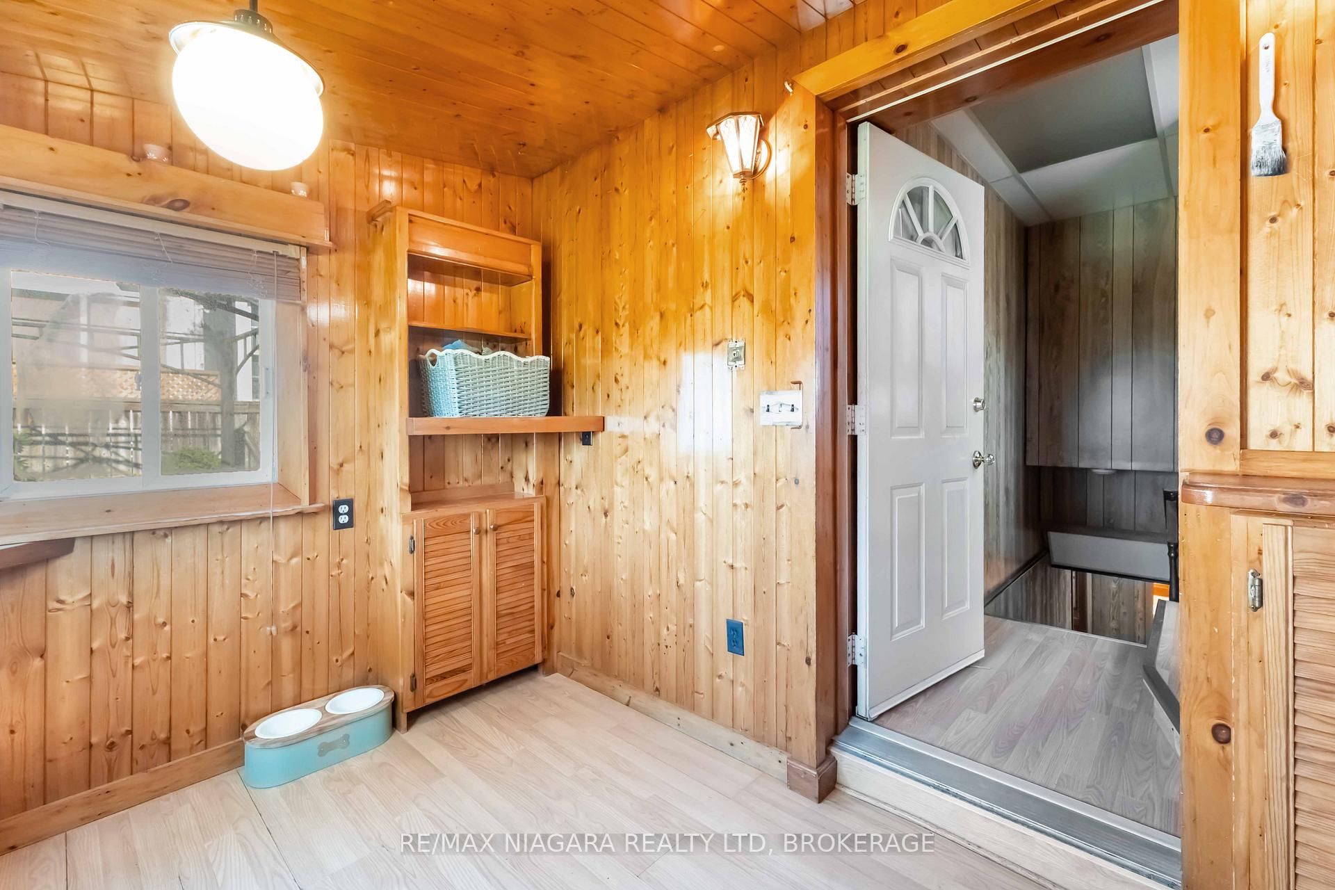 Photo 20 of 36 Admiral Road, St. Catharines, Secord Woods — HOMEH