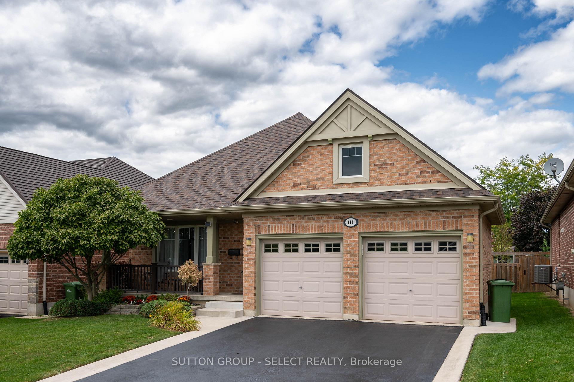 Photo 2 of 111 Southgate Parkway, St. Thomas — HOMEH