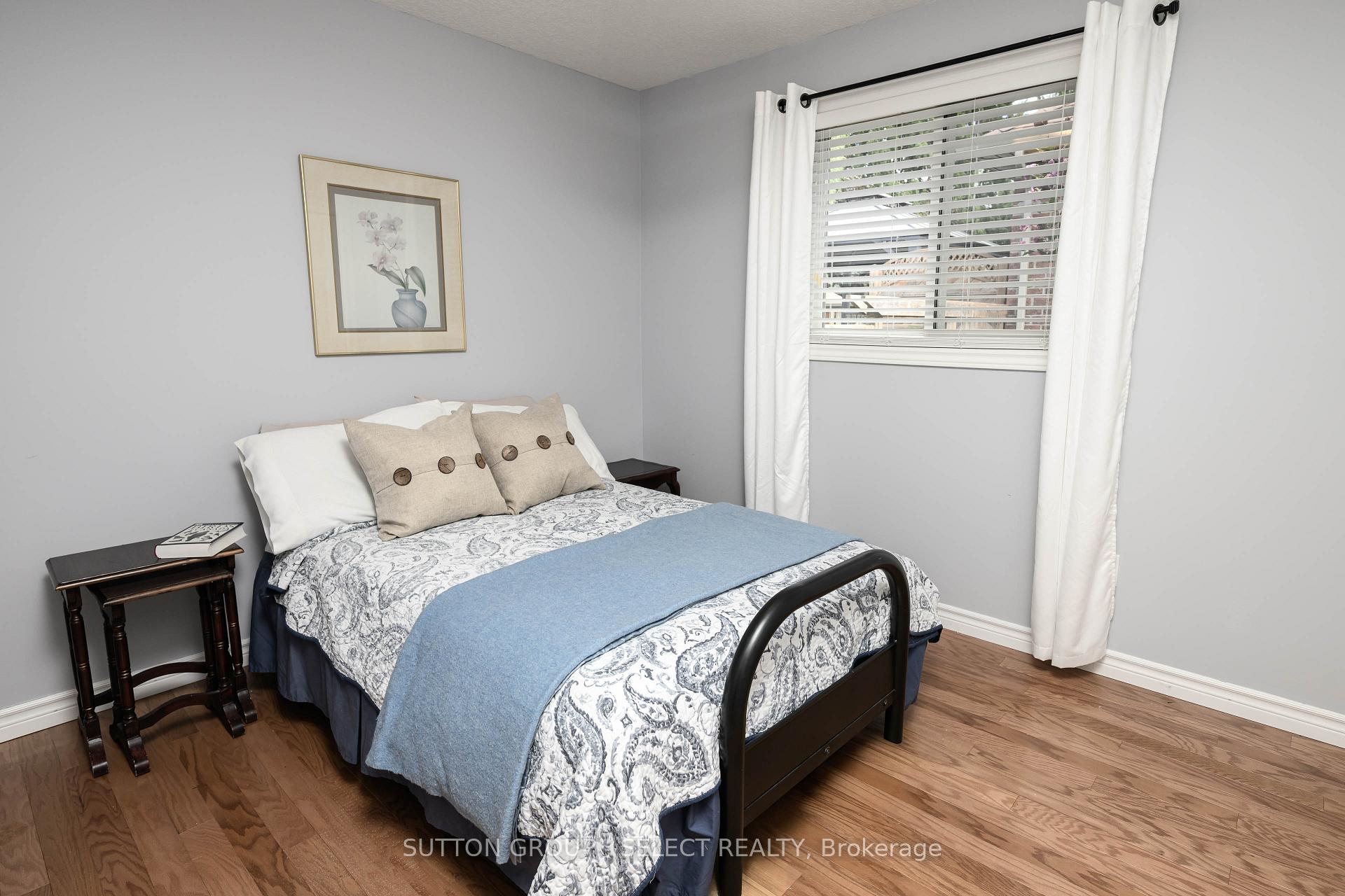 Photo 14 of 111 Southgate Parkway, St. Thomas — HOMEH