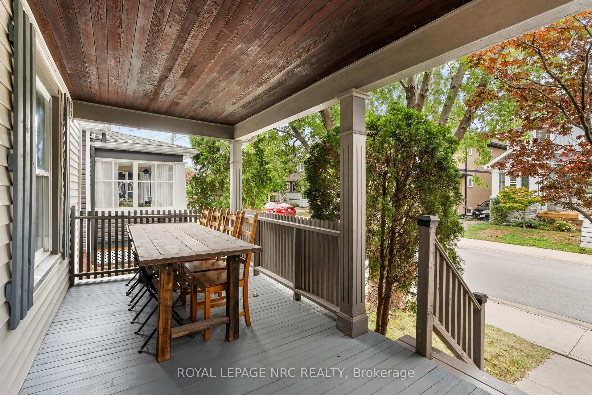 Photo 5 of 40 Lowell Avenue, St. Catharines, Downtown — HOMEH