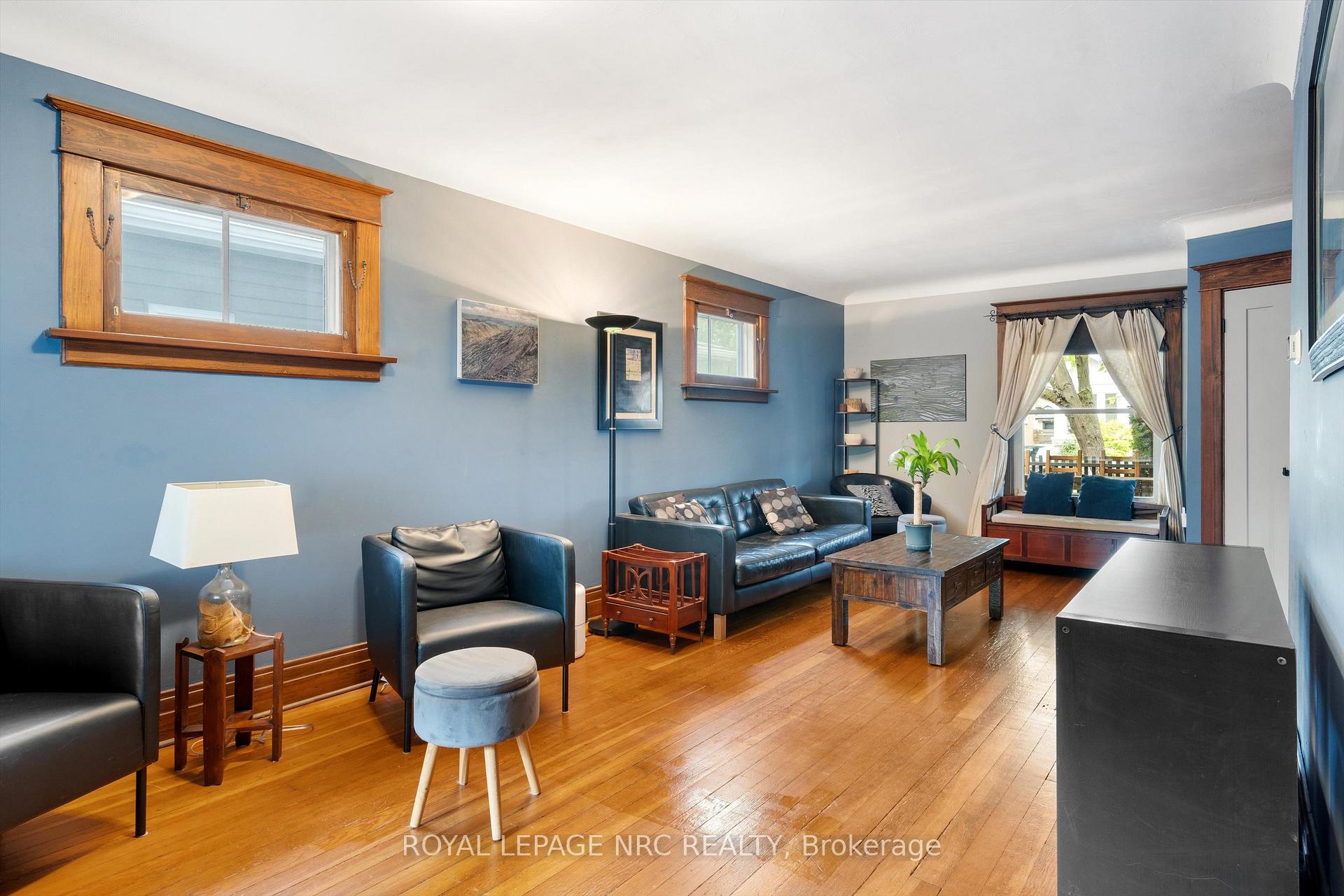 Photo 11 of 40 Lowell Avenue, St. Catharines, Downtown — HOMEH