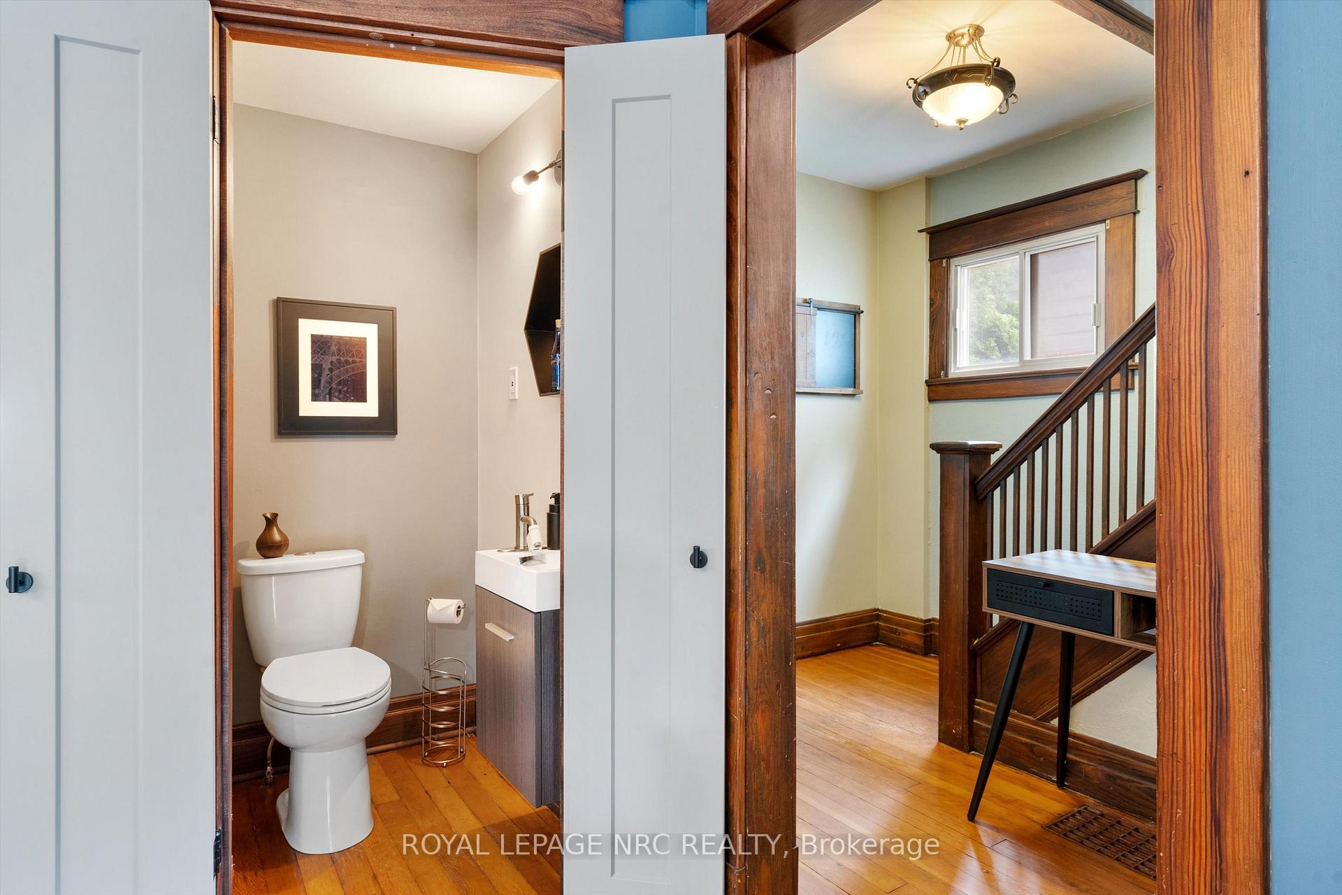 Photo 12 of 40 Lowell Avenue, St. Catharines, Downtown — HOMEH