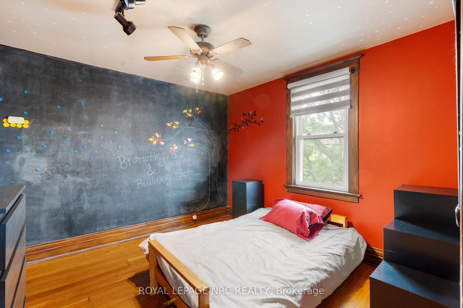 Photo 24 of 40 Lowell Avenue, St. Catharines, Downtown — HOMEH