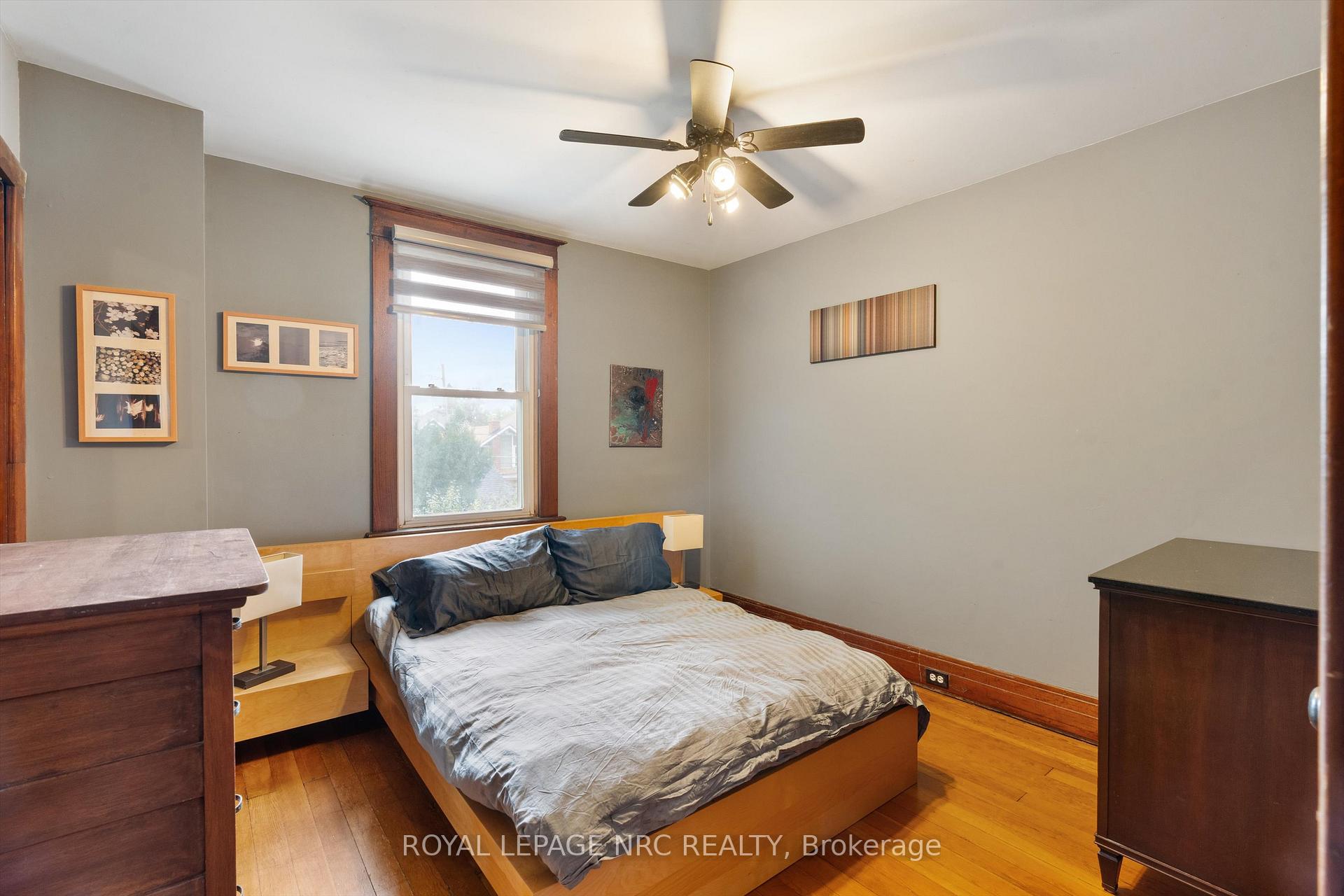 Photo 29 of 40 Lowell Avenue, St. Catharines, Downtown — HOMEH
