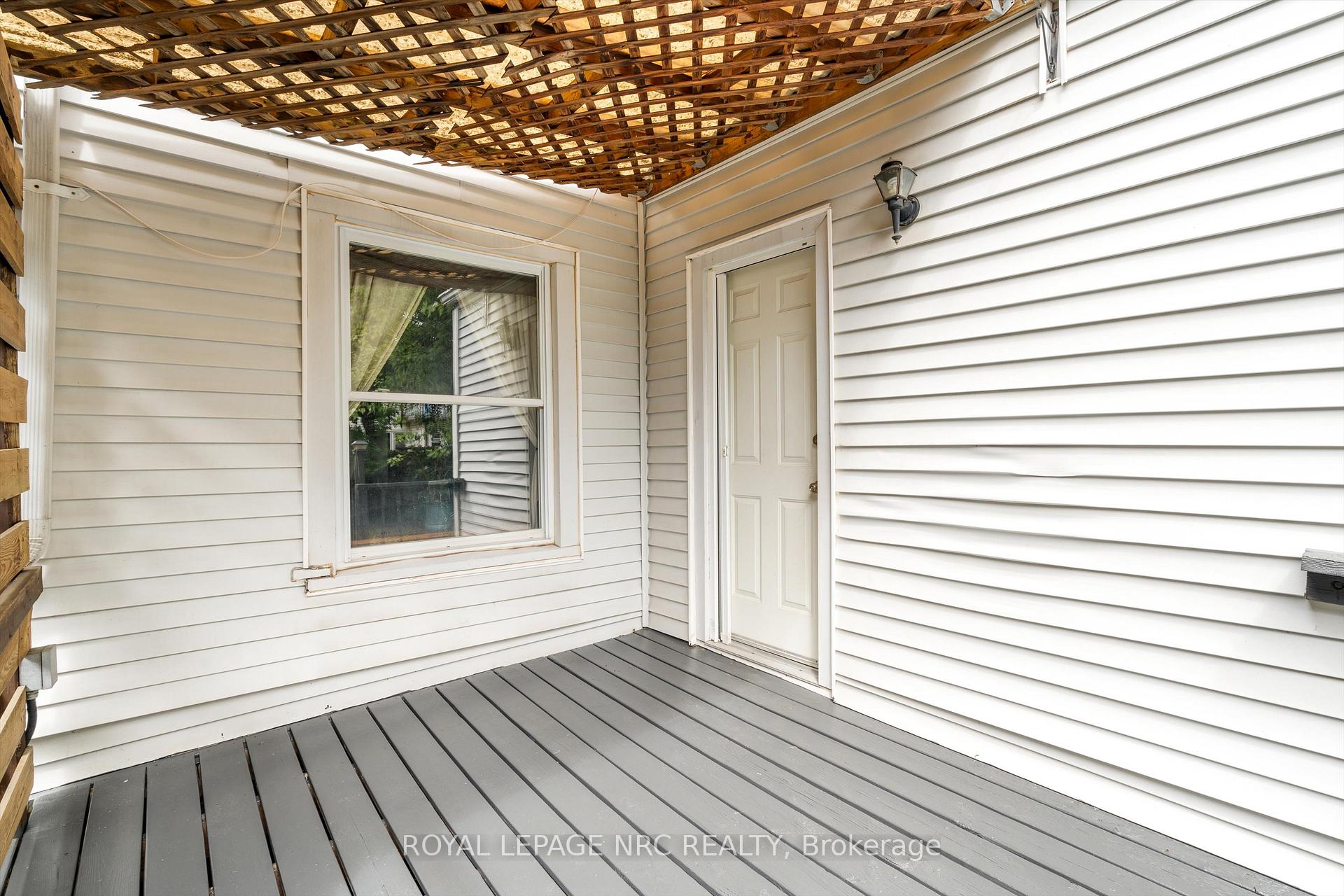 Photo 30 of 40 Lowell Avenue, St. Catharines, Downtown — HOMEH