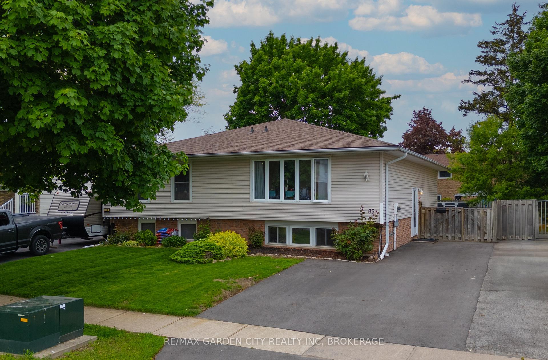 Photo 1 of 85 Ventura Drive, St. Catharines, Haig — HOMEH