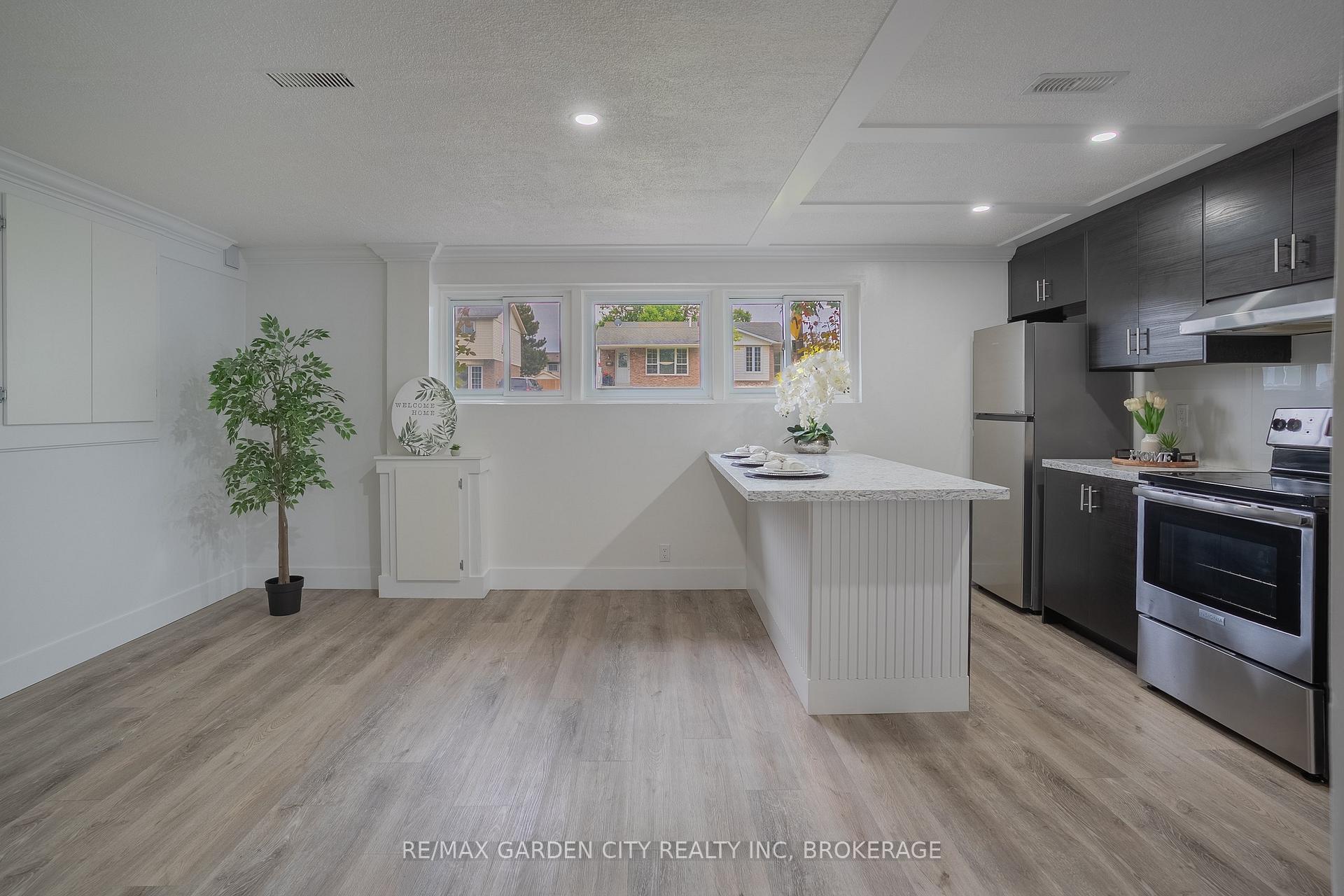 Photo 6 of 85 Ventura Drive, St. Catharines, Haig — HOMEH