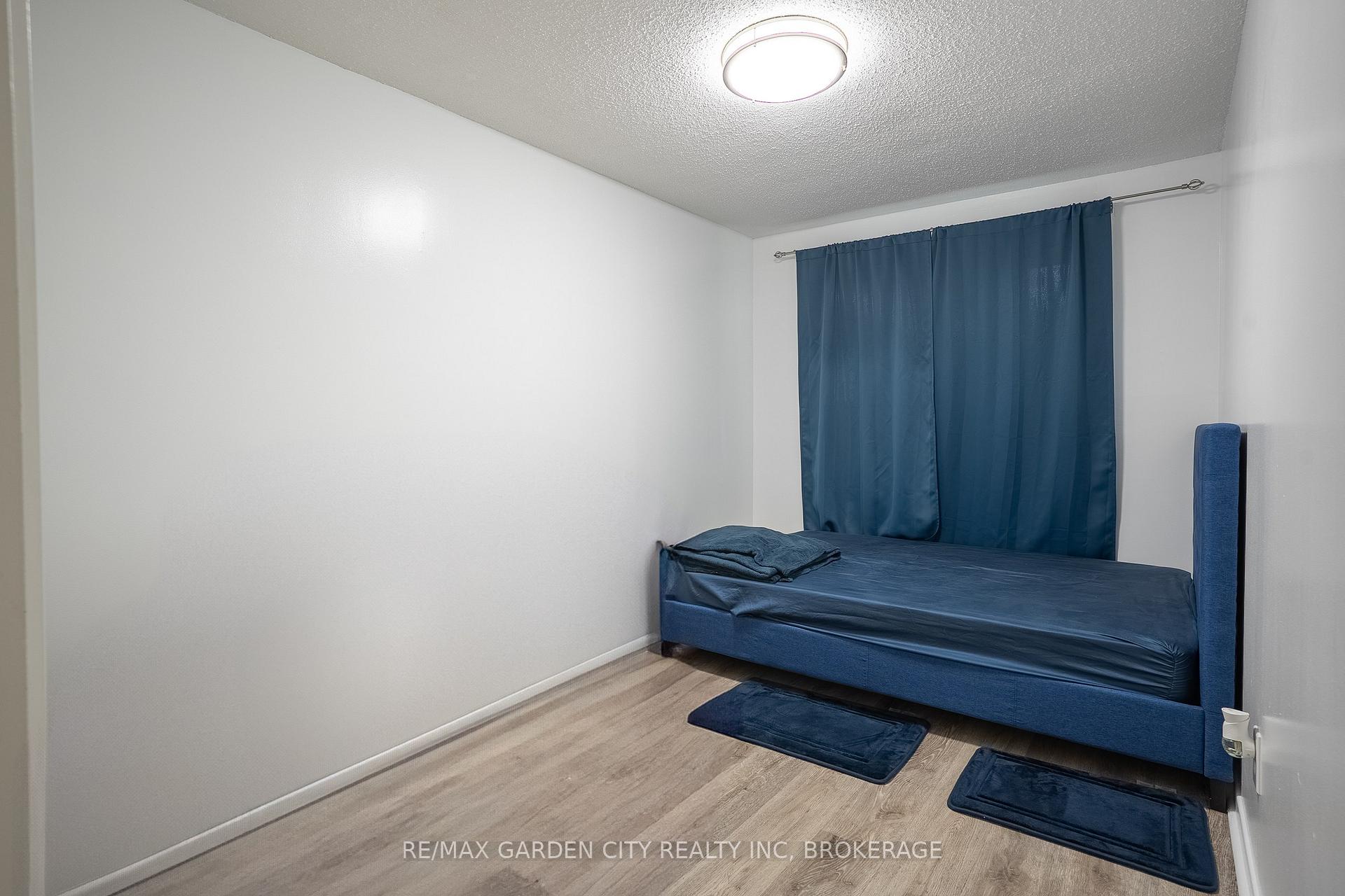 Photo 25 of 85 Ventura Drive, St. Catharines, Haig — HOMEH
