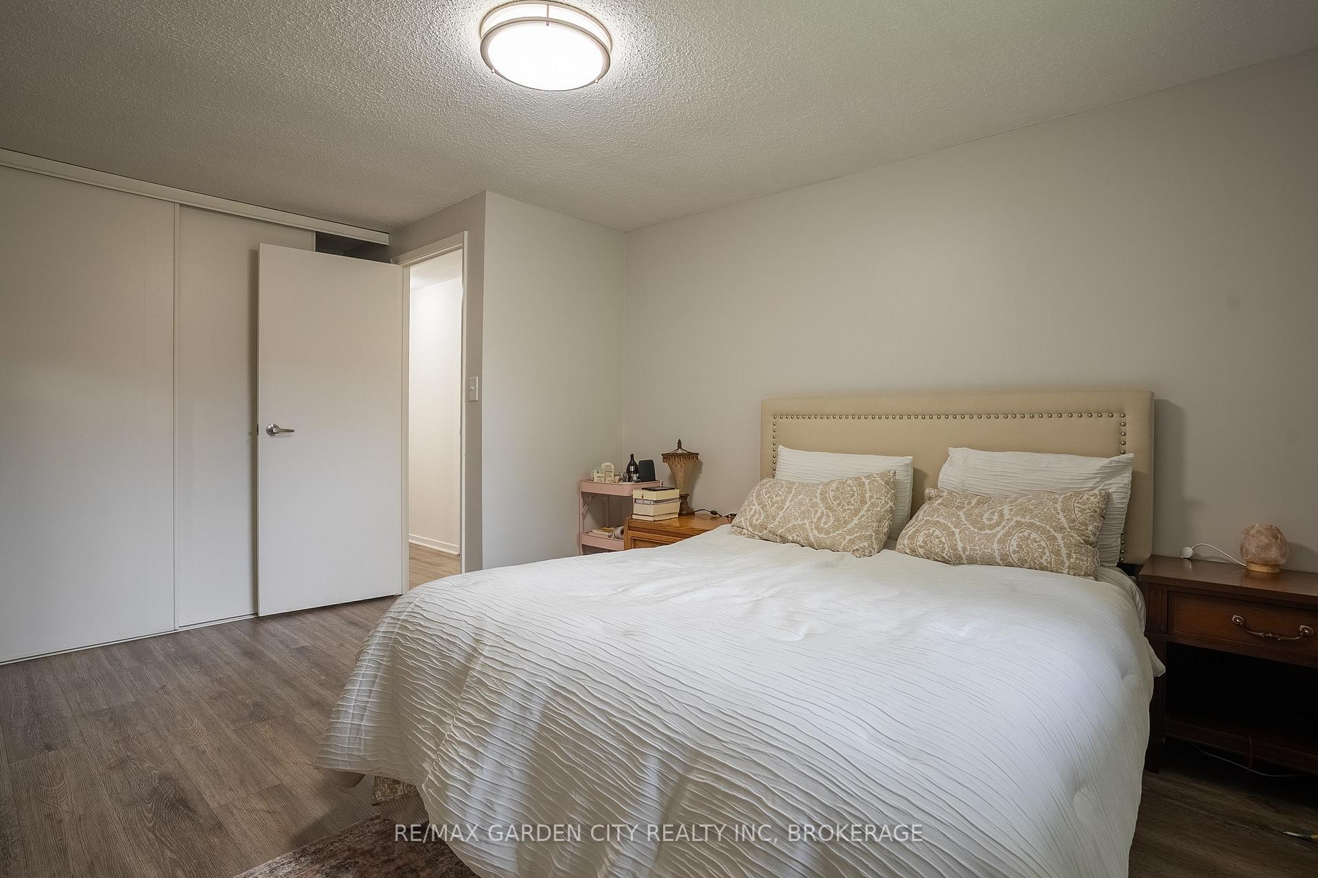 Photo 27 of 85 Ventura Drive, St. Catharines, Haig — HOMEH