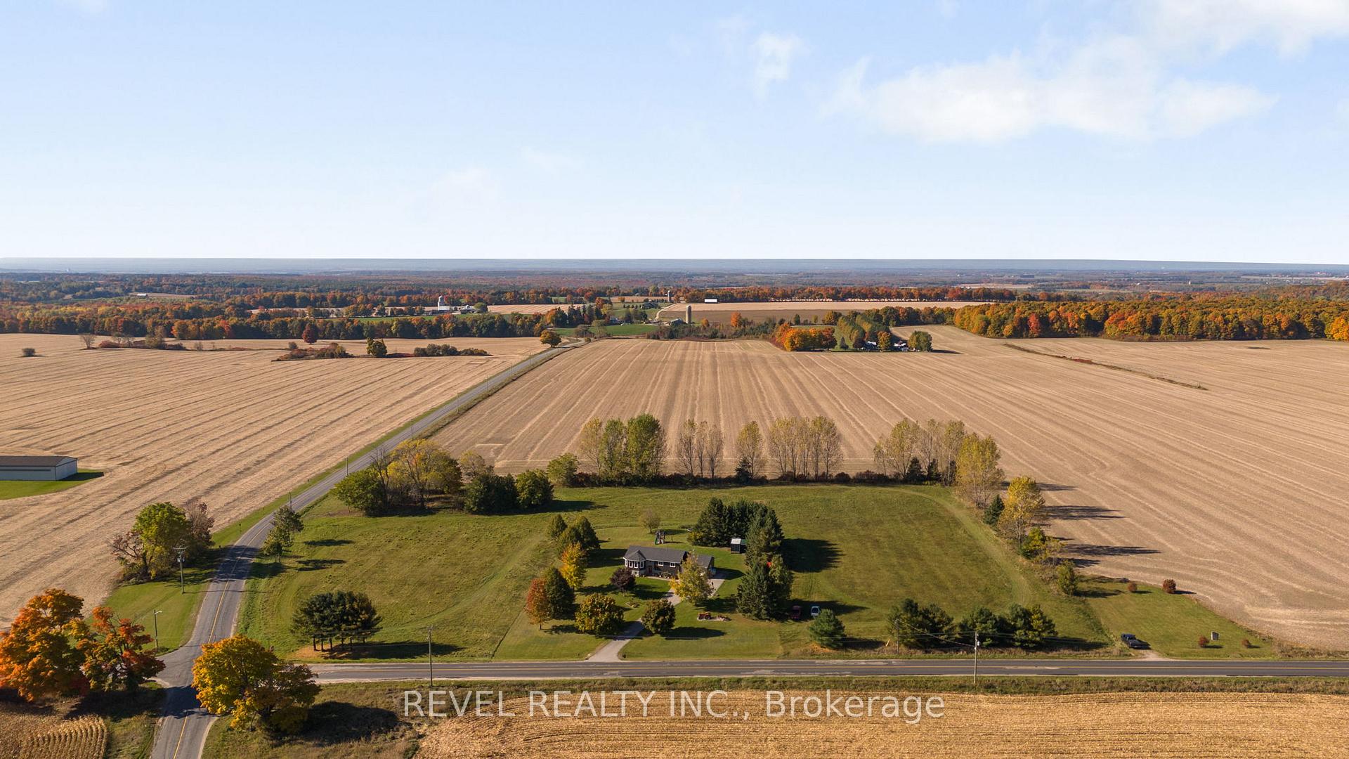 Photo 39 of 1866 Old Second Road N, Springwater, Rural Springwater — HOMEH