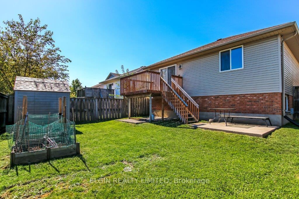Photo 4 of 534 Highview Drive, St. Thomas — HOMEH
