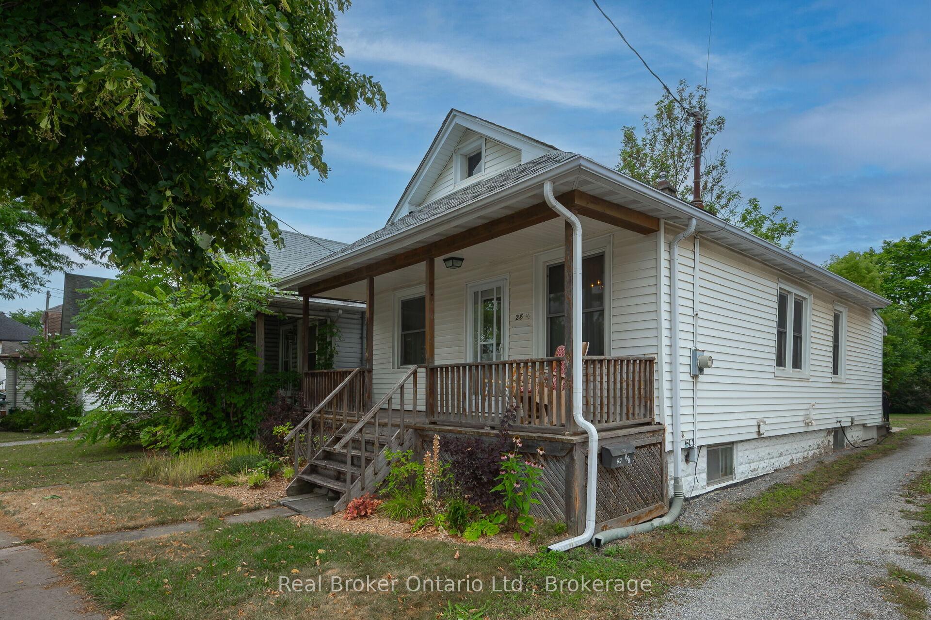 Photo 3 of 28-1/2 Pelham Road, St. Catharines, Western Hill — HOMEH