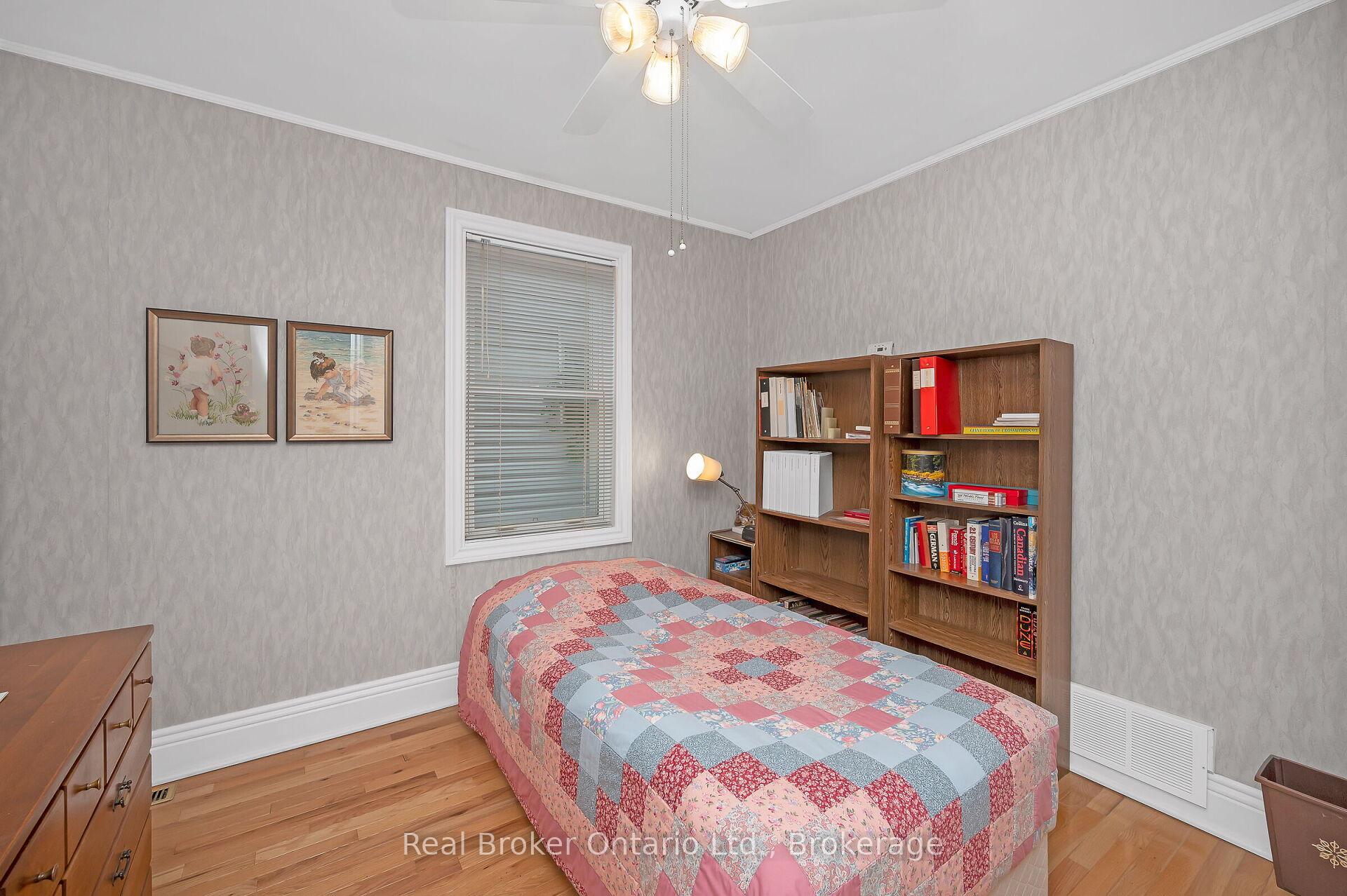 Photo 10 of 28-1/2 Pelham Road, St. Catharines, Western Hill — HOMEH