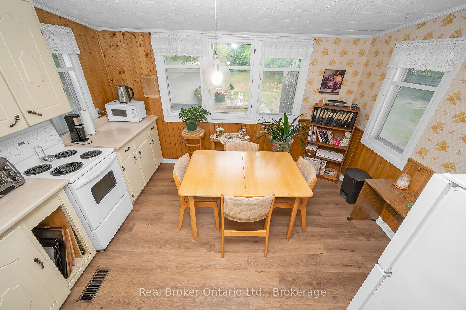 Photo 16 of 28-1/2 Pelham Road, St. Catharines, Western Hill — HOMEH