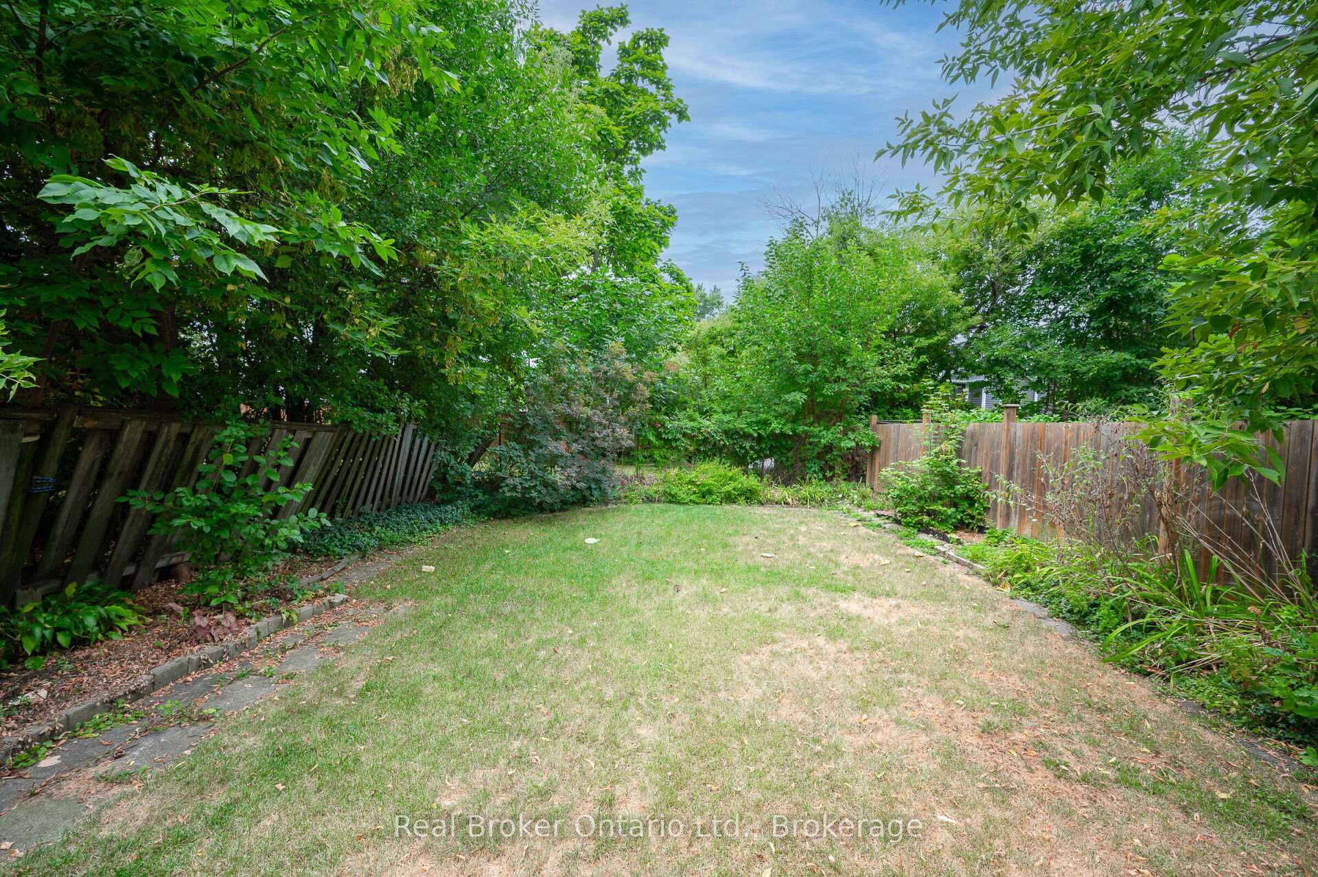 Photo 24 of 28-1/2 Pelham Road, St. Catharines, Western Hill — HOMEH