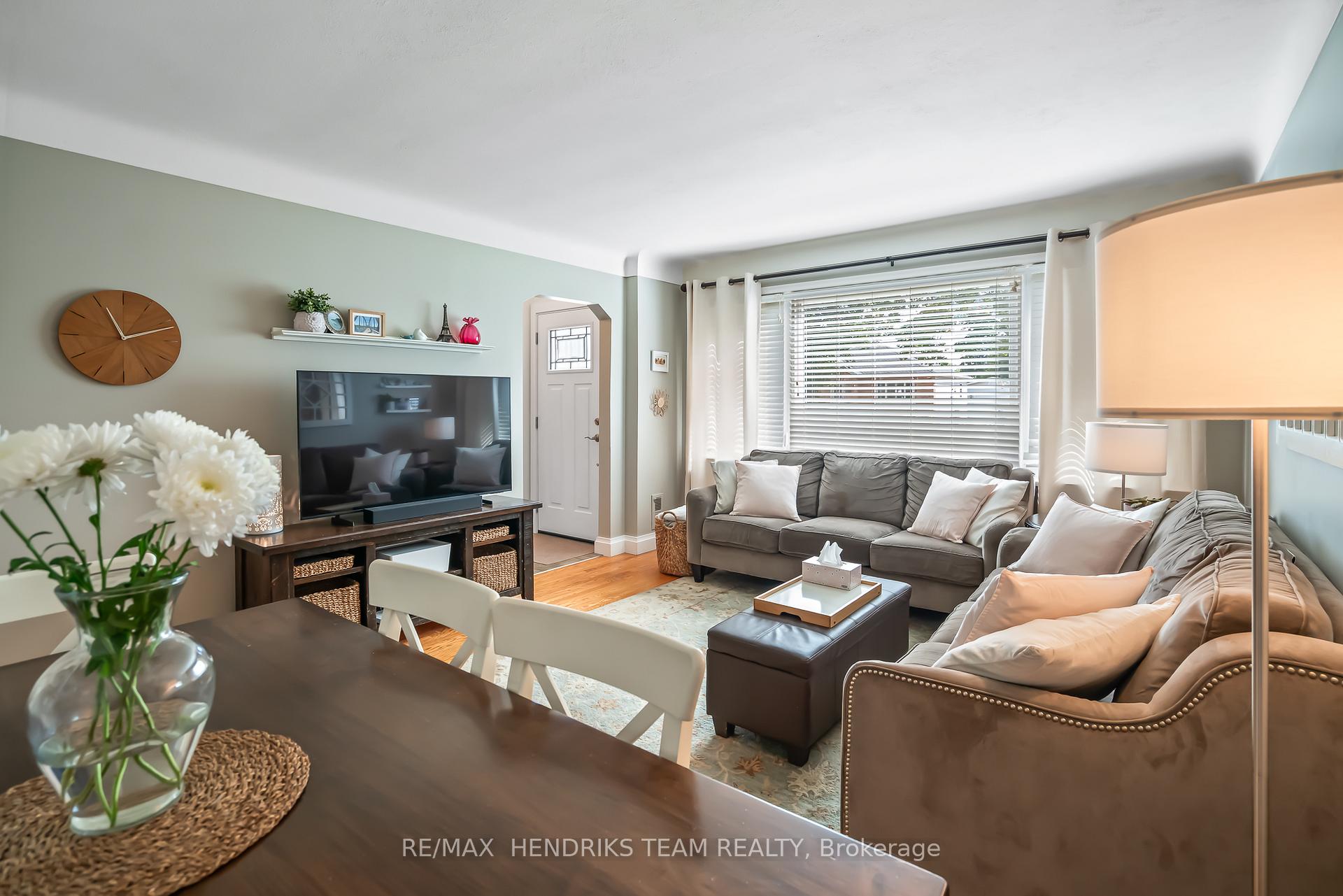 Photo 6 of 53 Dunkeld Avenue, St. Catharines, Carlton/Bunting — HOMEH