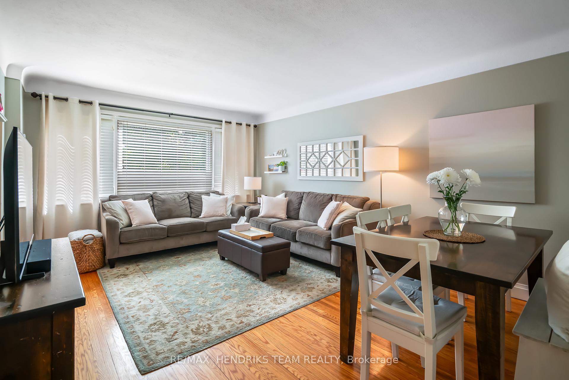 Photo 7 of 53 Dunkeld Avenue, St. Catharines, Carlton/Bunting — HOMEH