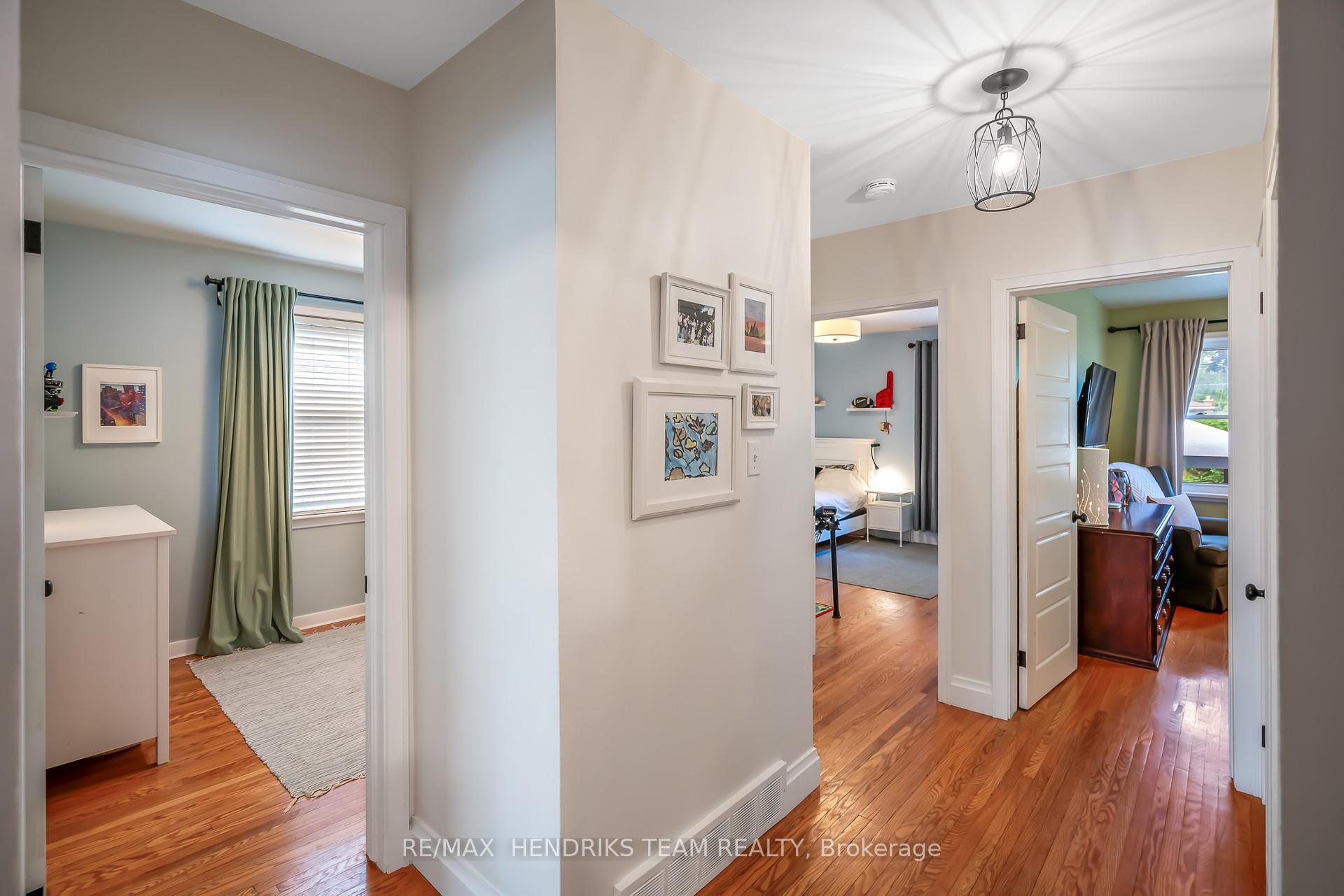 Photo 13 of 53 Dunkeld Avenue, St. Catharines, Carlton/Bunting — HOMEH