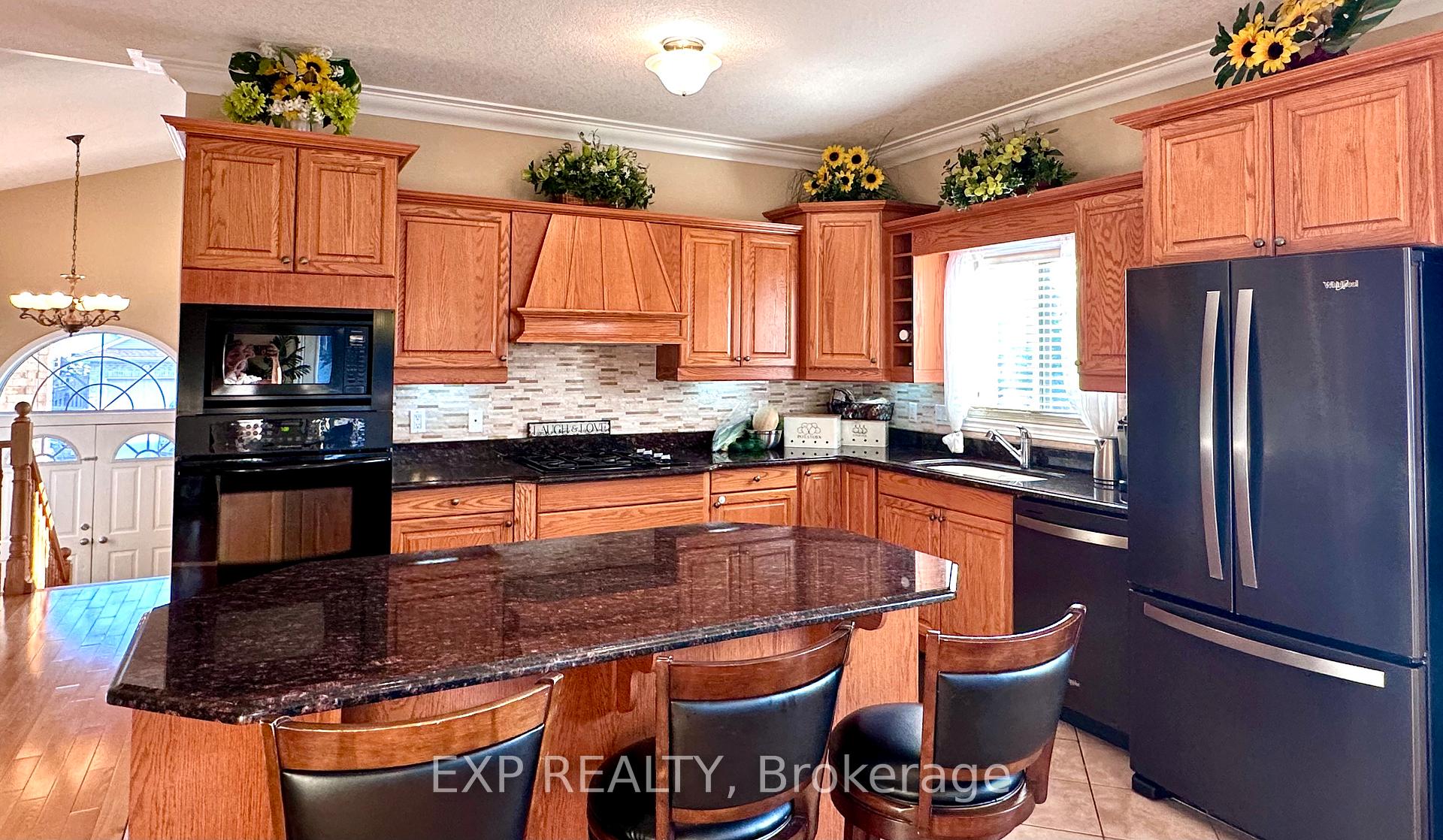 Photo 11 of 1 Falconridge Court, St. Thomas — HOMEH