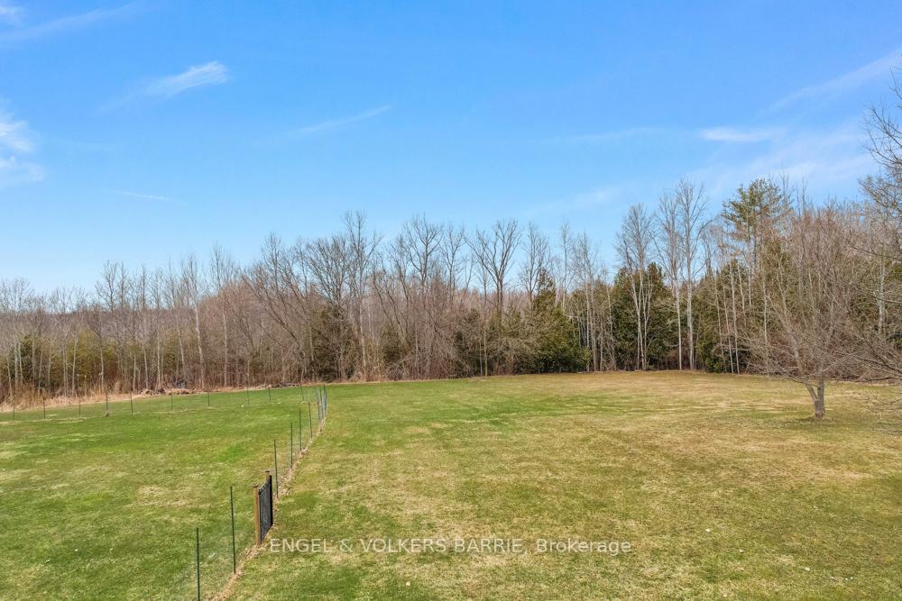 Photo 5 of 2509 George Johnston Road, Springwater, Snow Valley — HOMEH