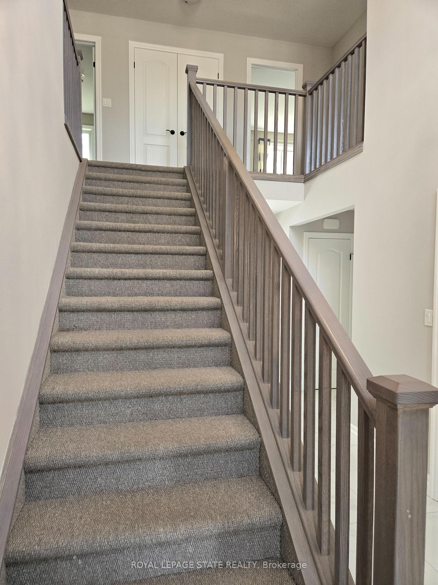 Photo 2 of 15 Dunning Way, St. Thomas — HOMEH