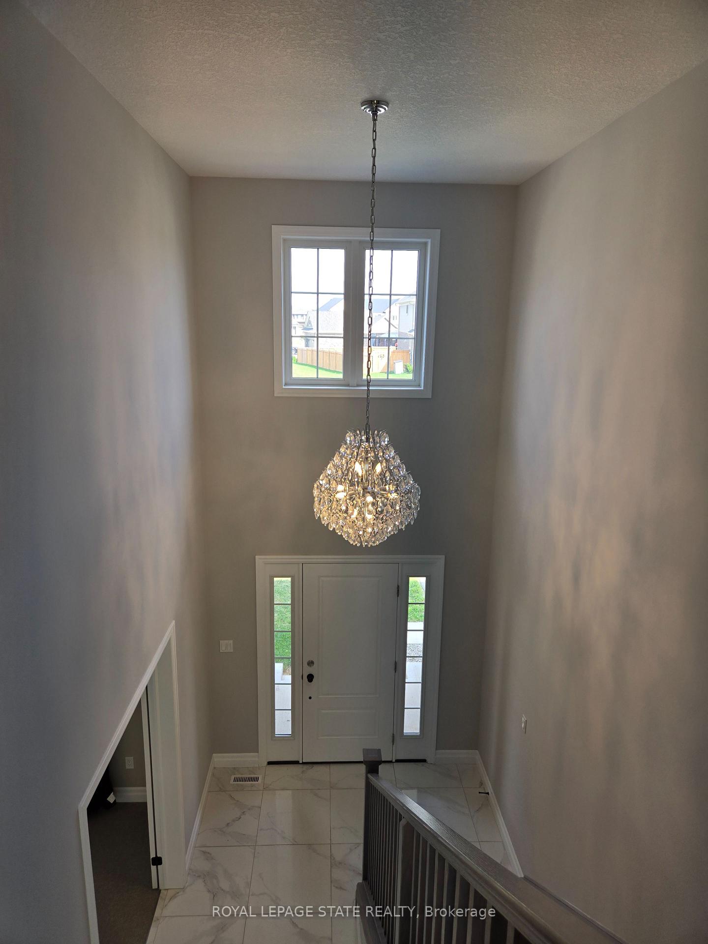 Photo 3 of 15 Dunning Way, St. Thomas — HOMEH