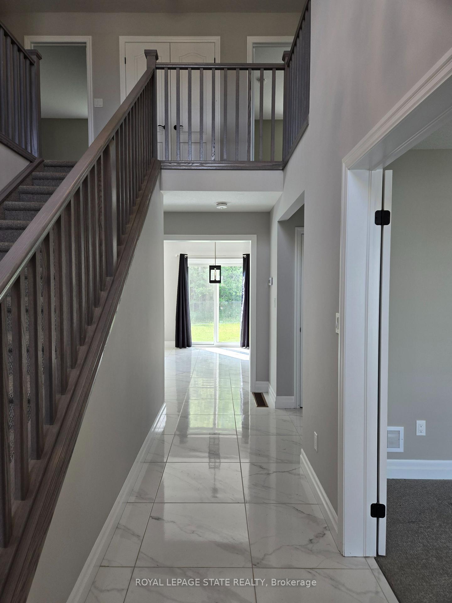 Photo 4 of 15 Dunning Way, St. Thomas — HOMEH