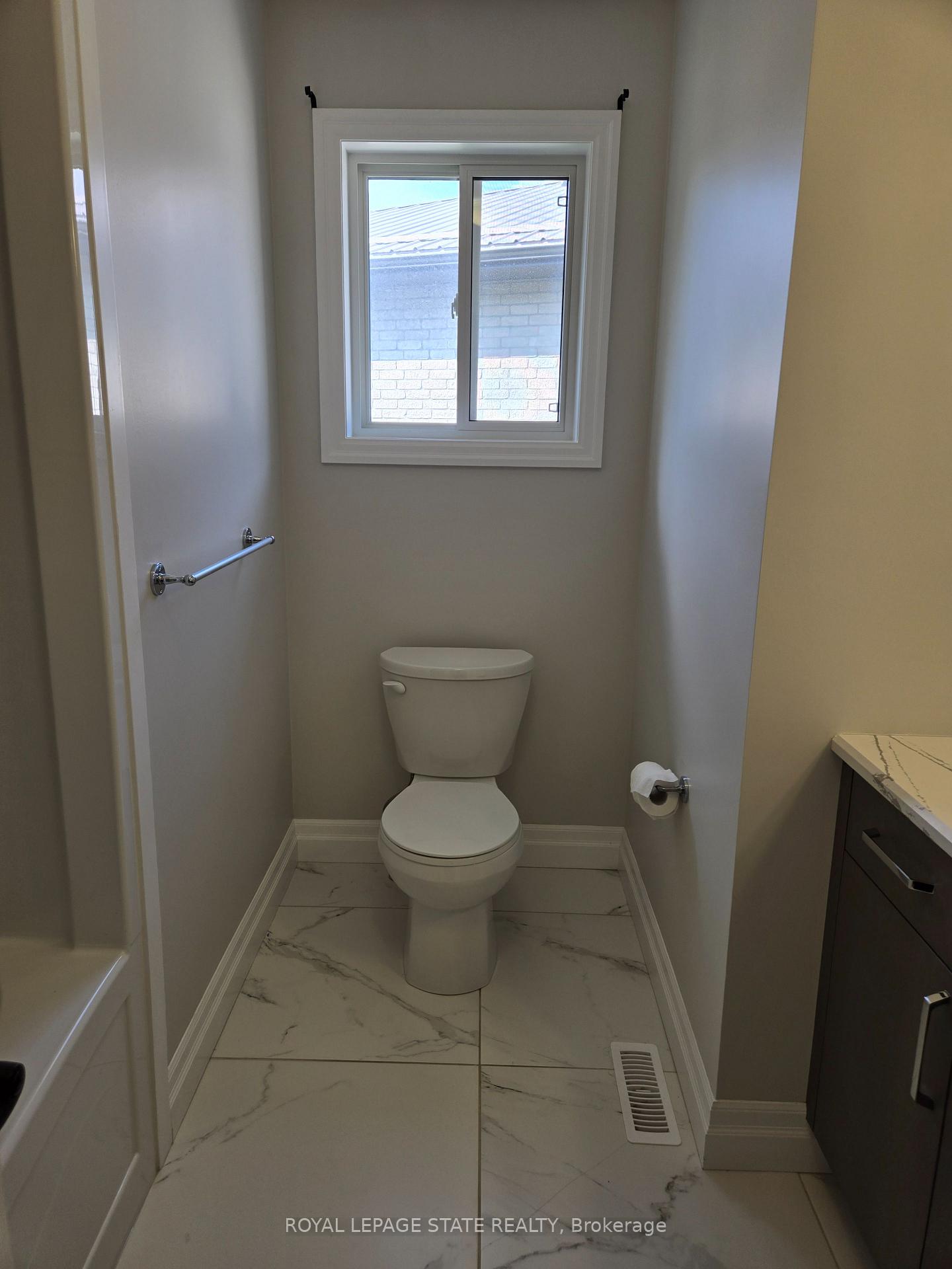 Photo 20 of 15 Dunning Way, St. Thomas — HOMEH